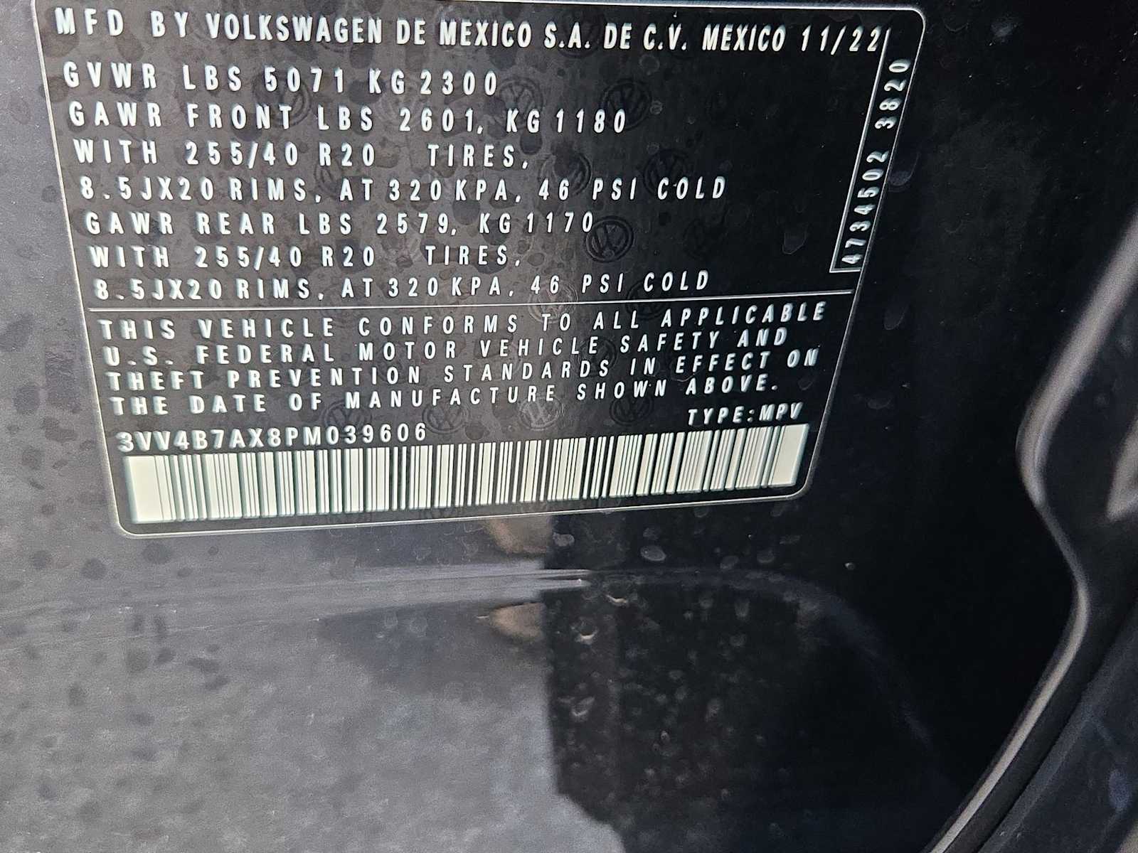 Thumbnail: 2023 Volkswagen Tiguan - 33