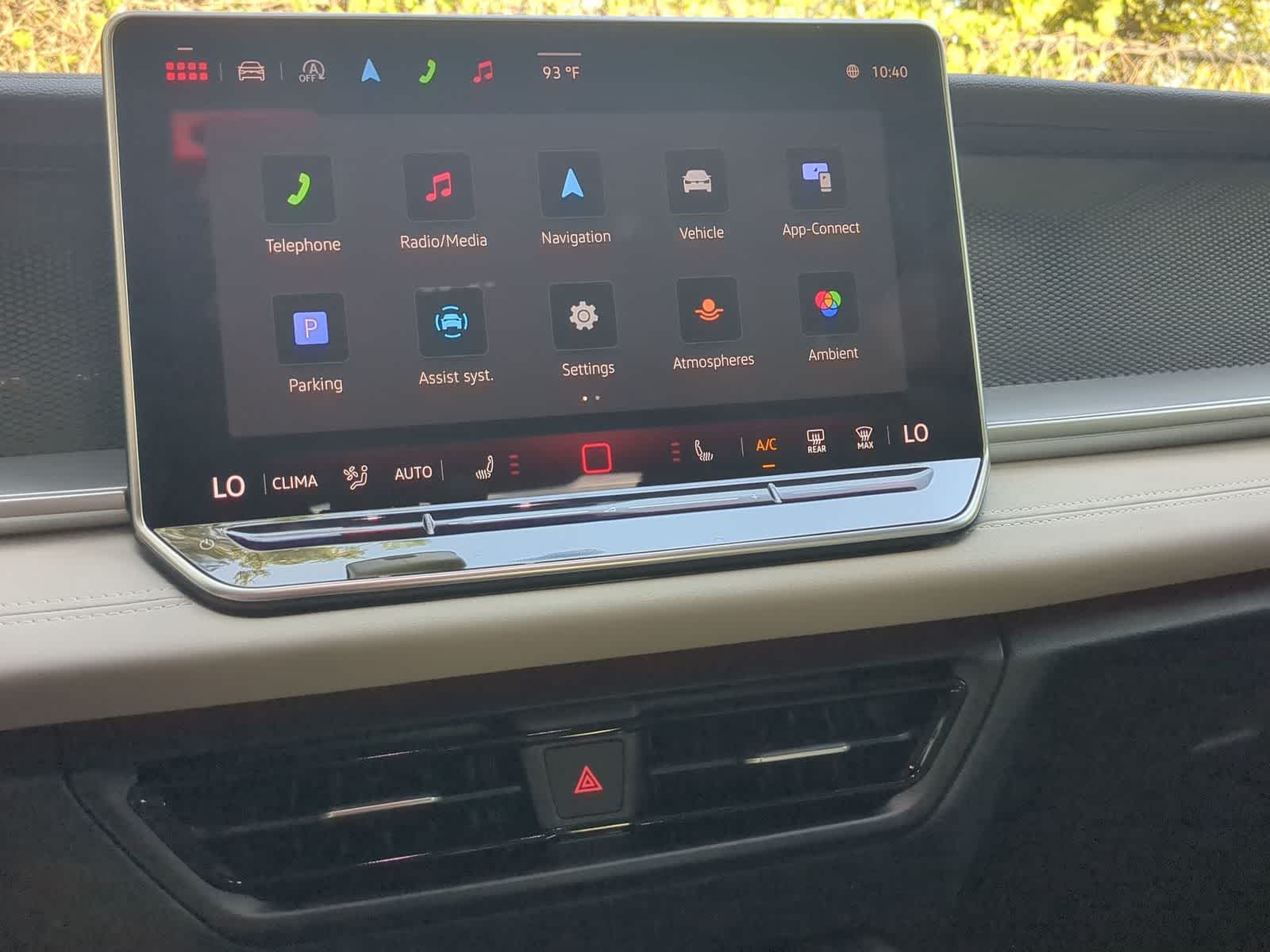 Thumbnail: 2025 Volkswagen Tiguan - 27