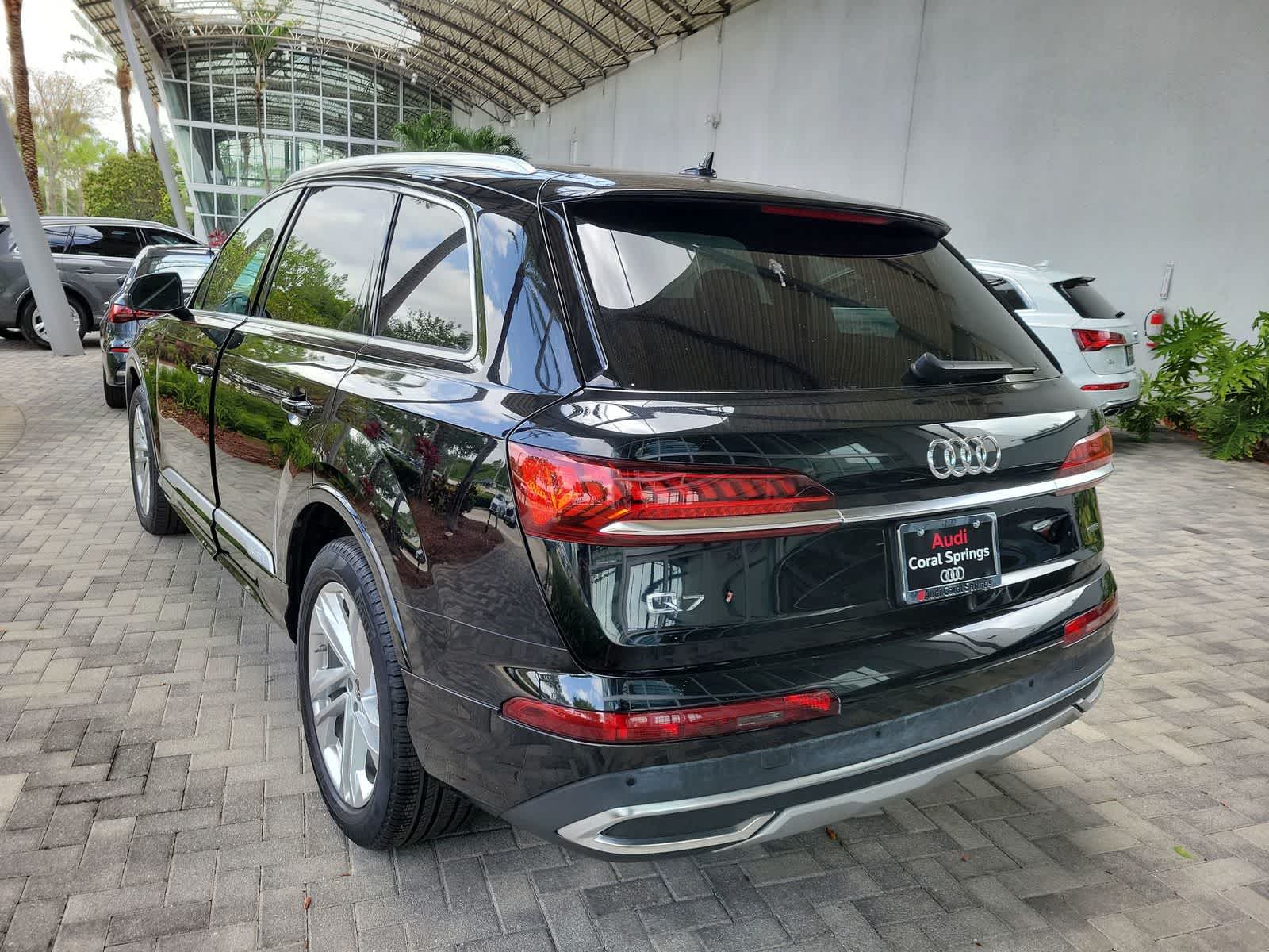 Thumbnail: 2023 Audi Q7 - 12