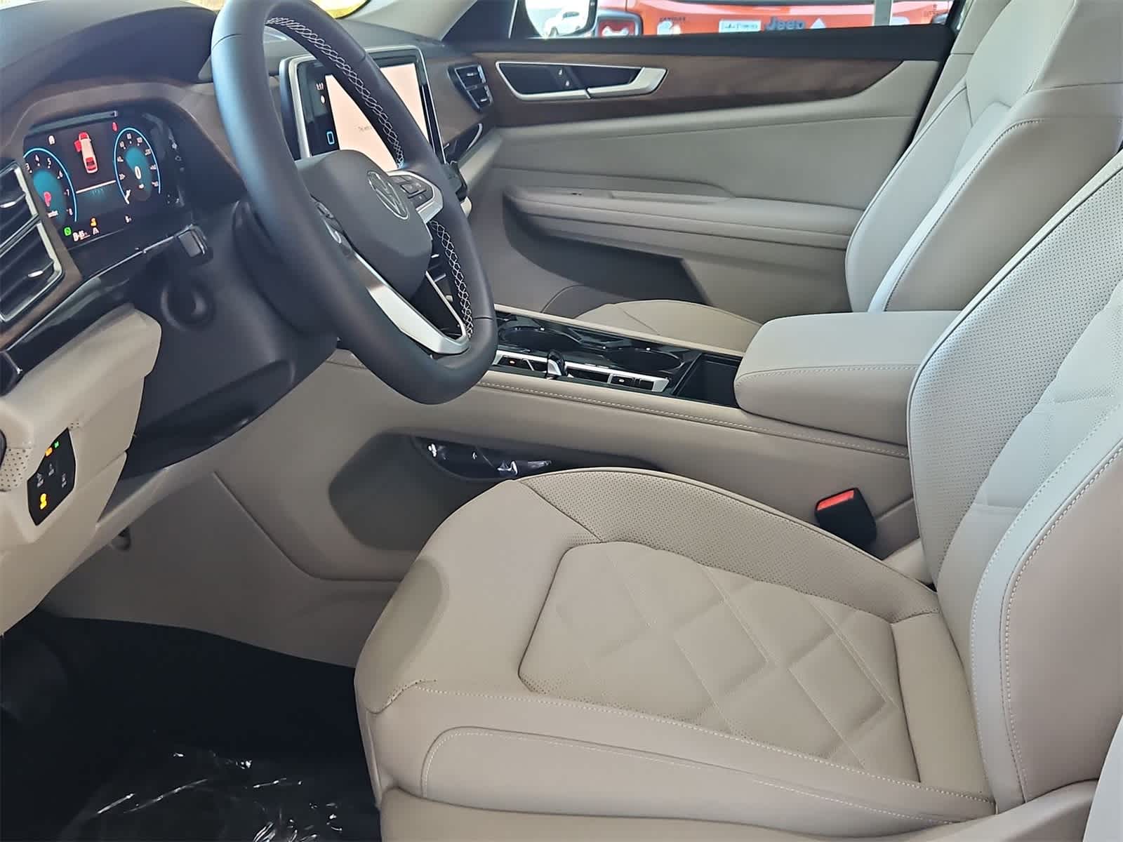 Thumbnail: 2026 Volkswagen Atlas - 17