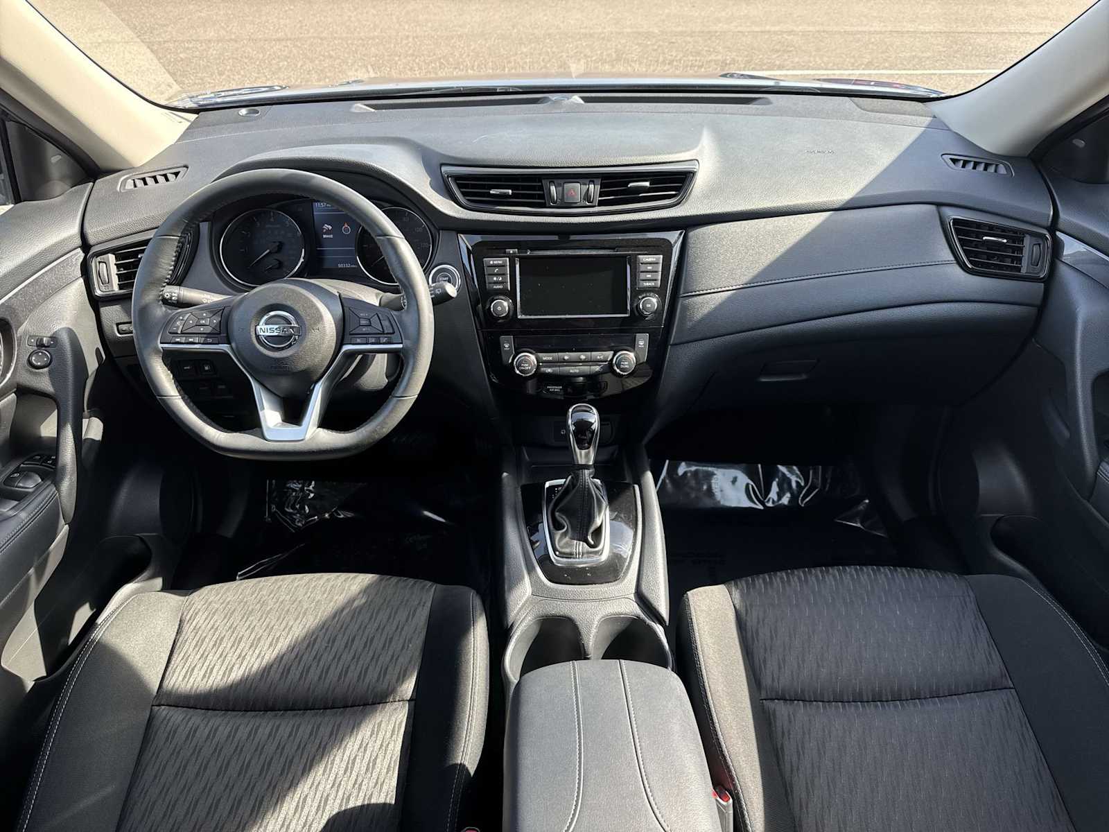 Thumbnail: 2018 Nissan Rogue - 14