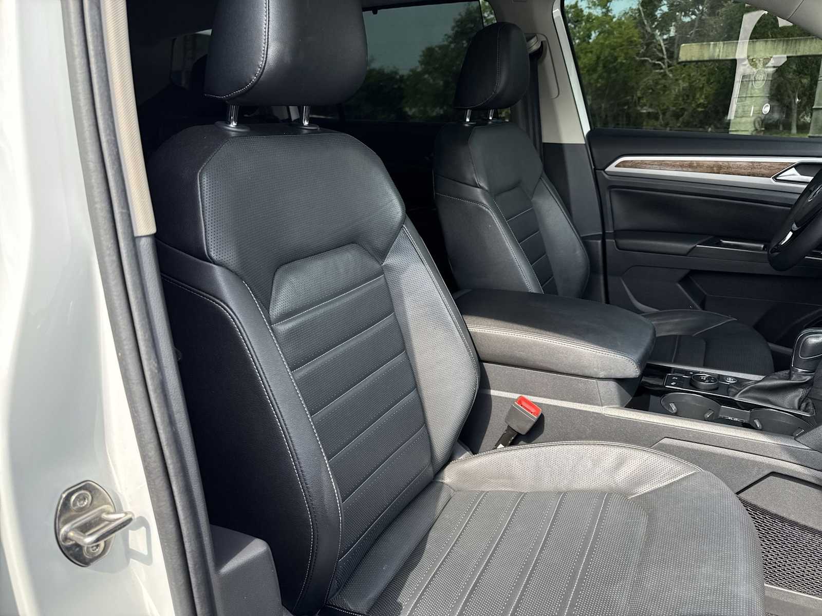 Thumbnail: 2019 Volkswagen Atlas - 21