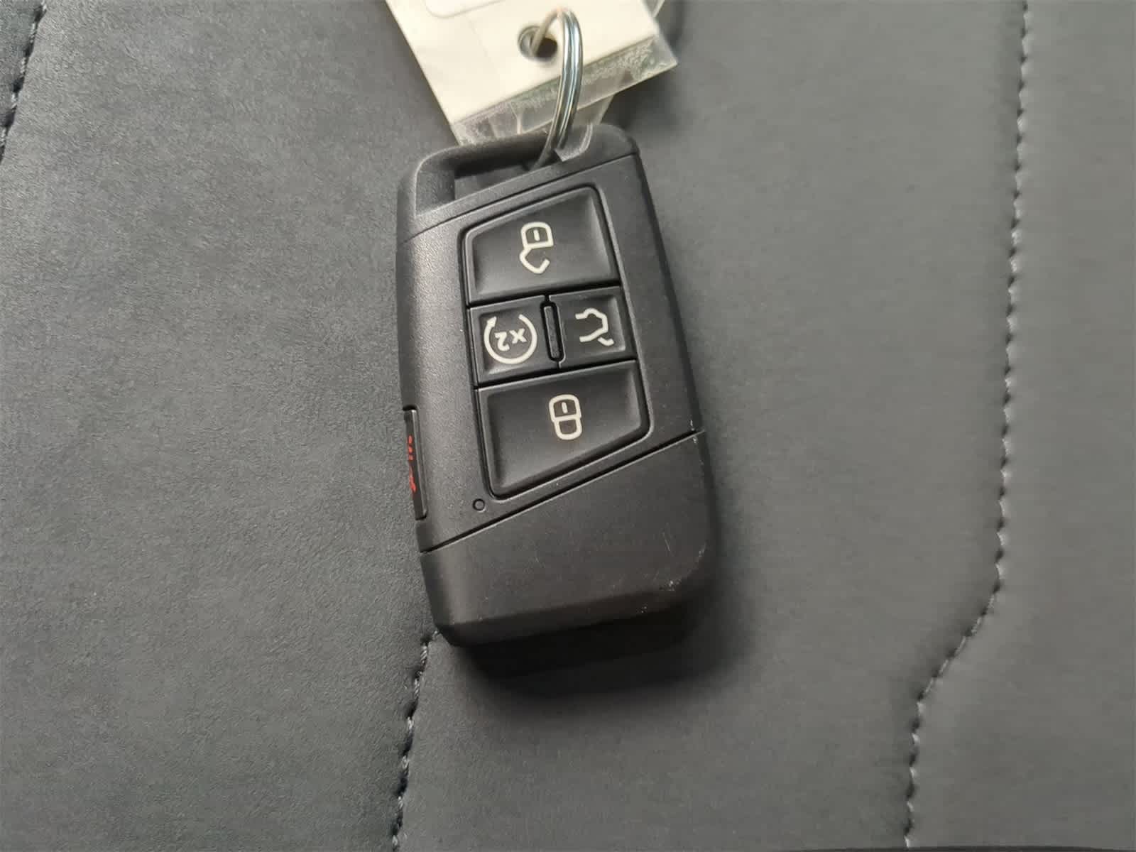 Thumbnail: 2025 Volkswagen Taos - 33