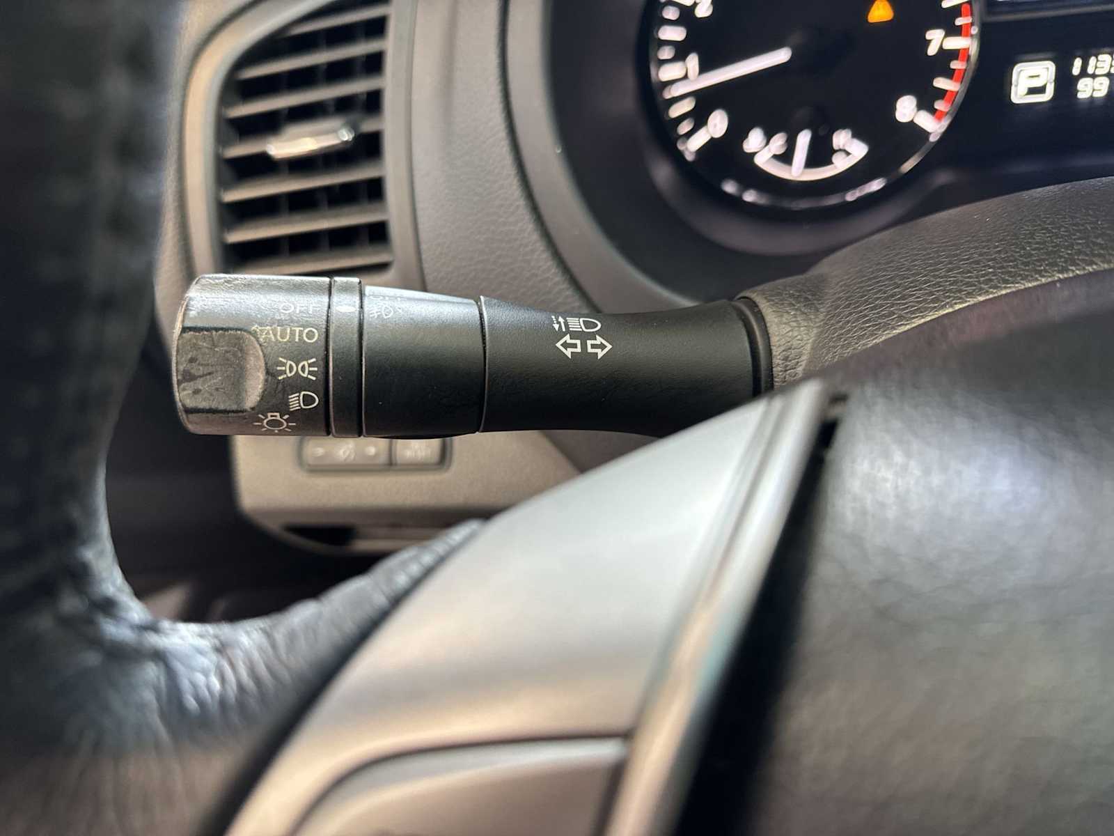 Thumbnail: 2015 Nissan Altima - 25