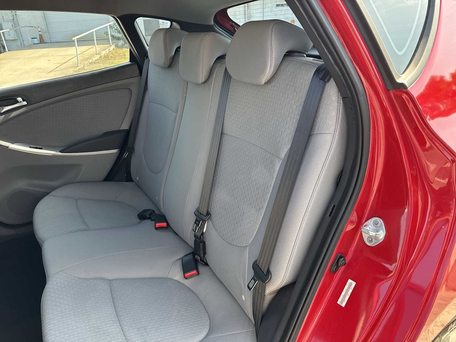 Thumbnail: 2013 Hyundai Accent - 18