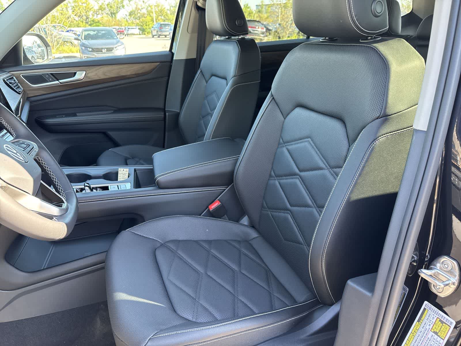 Thumbnail: 2026 Volkswagen Atlas - 16