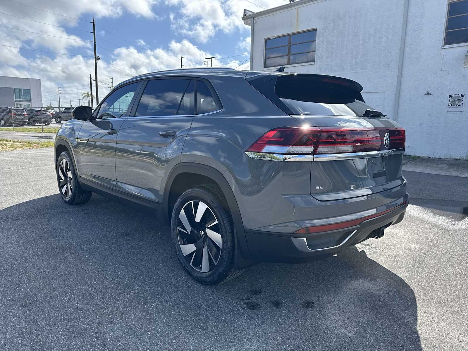 Thumbnail: 2025 Volkswagen Atlas - 12