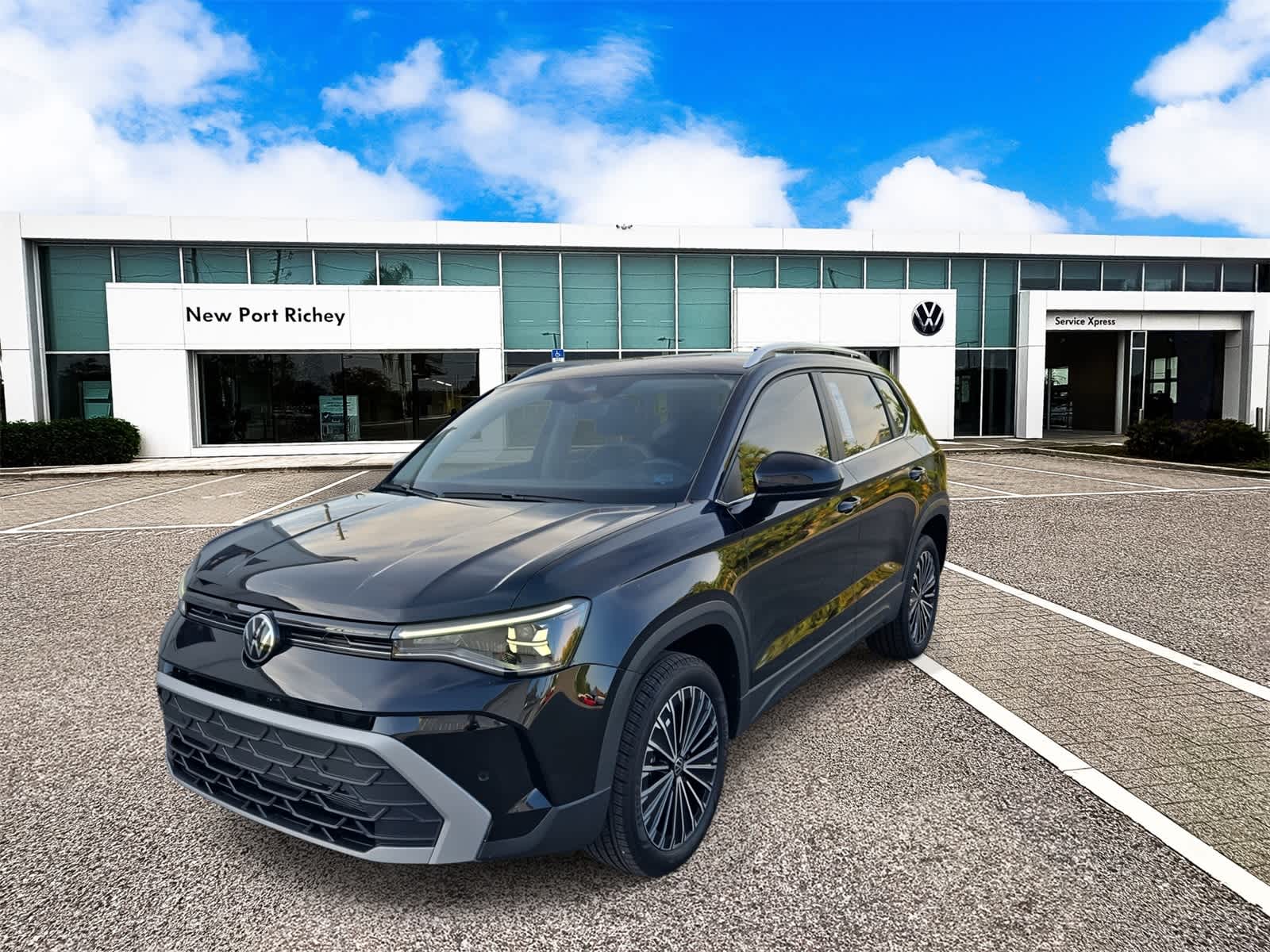 Thumbnail: 2025 Volkswagen Taos - 4