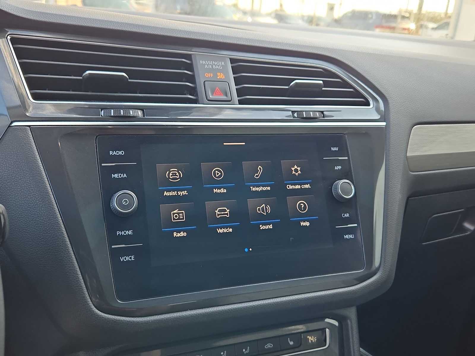 Thumbnail: 2021 Volkswagen Tiguan - 30