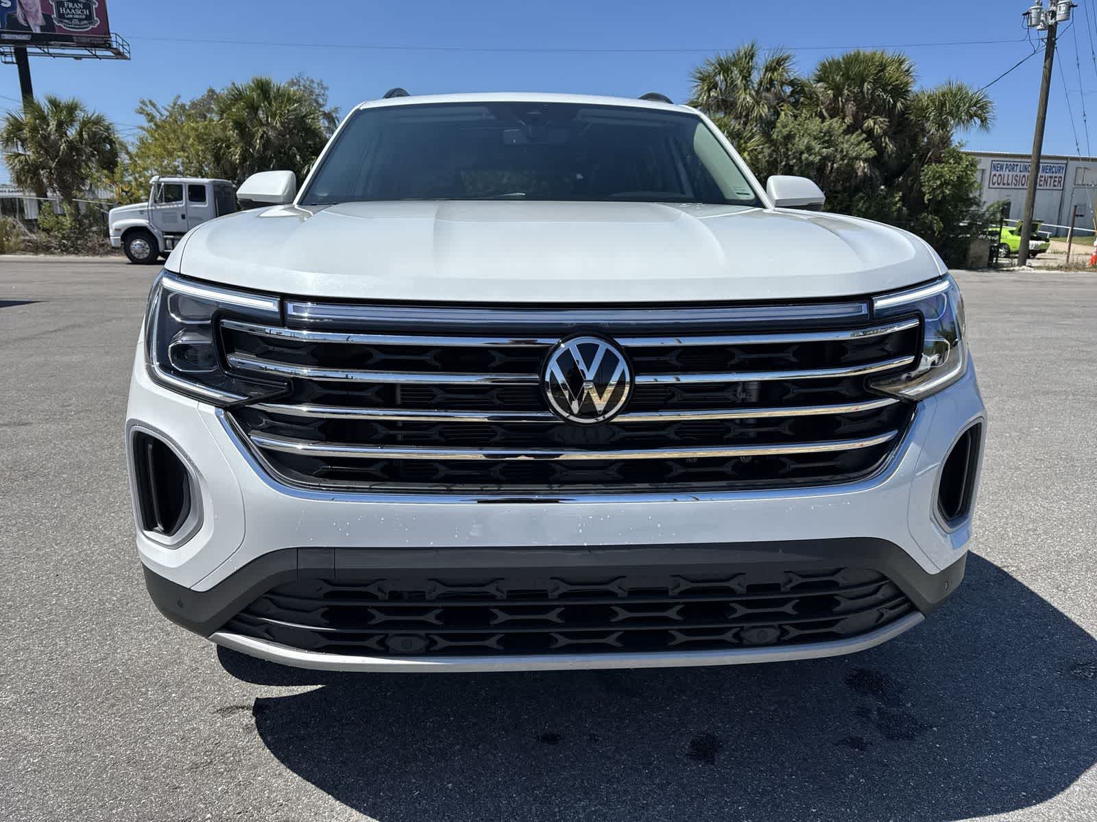 Thumbnail: 2026 Volkswagen Atlas - 17