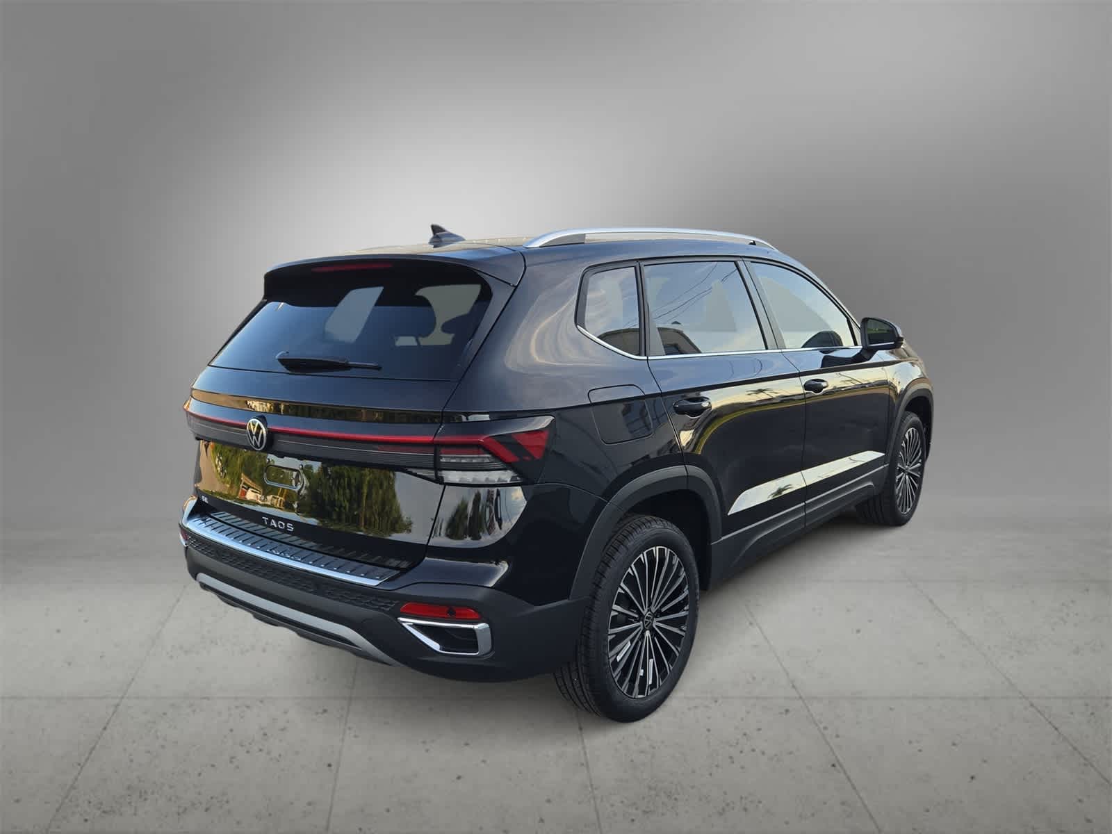 Thumbnail: 2025 Volkswagen Taos - 8