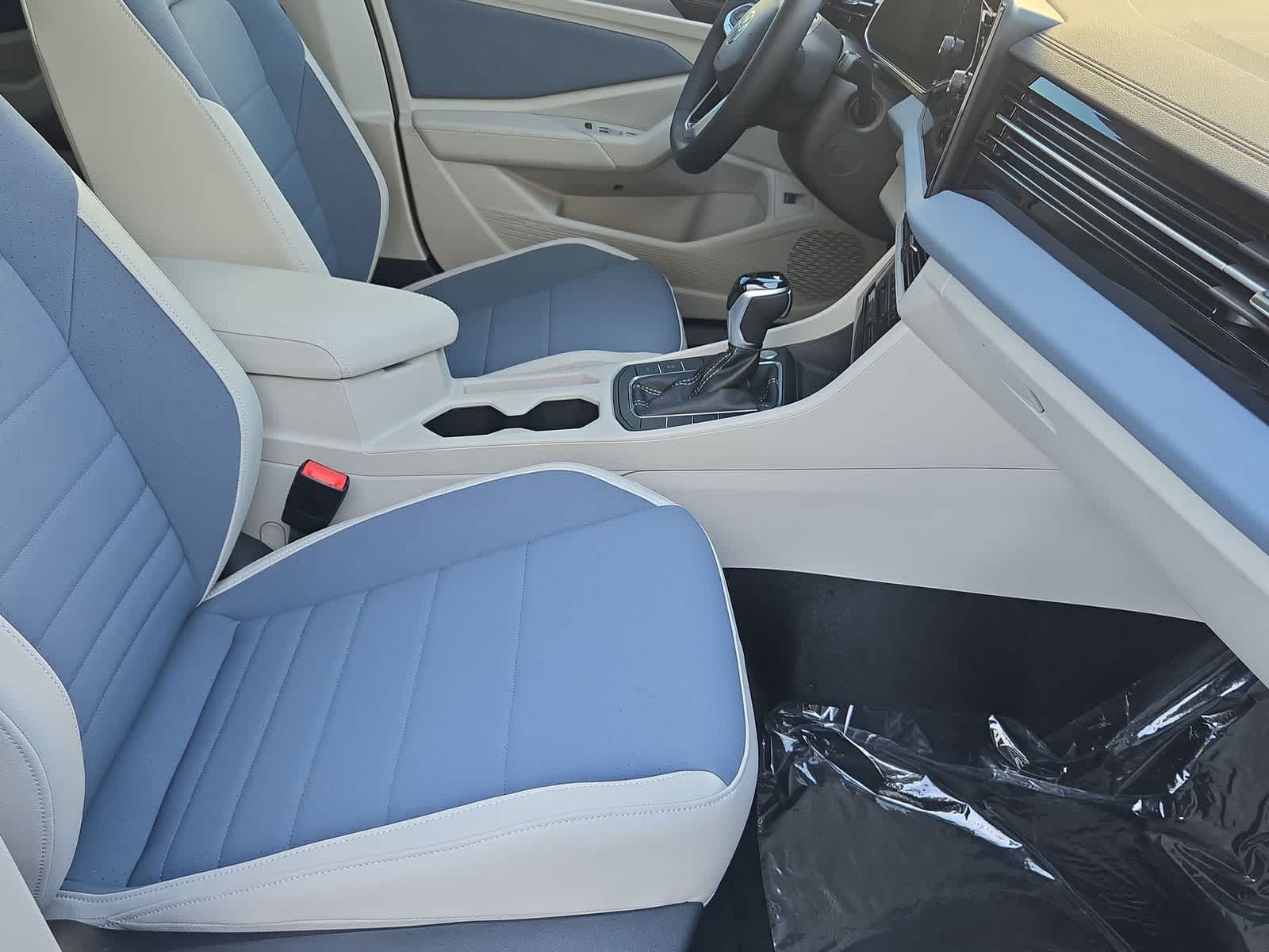 Thumbnail: 2026 Volkswagen Jetta - 28