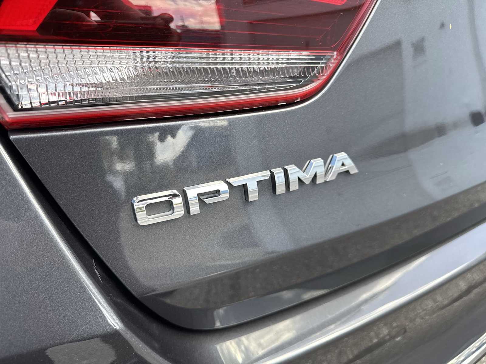 Thumbnail: 2019 Kia Optima - 12