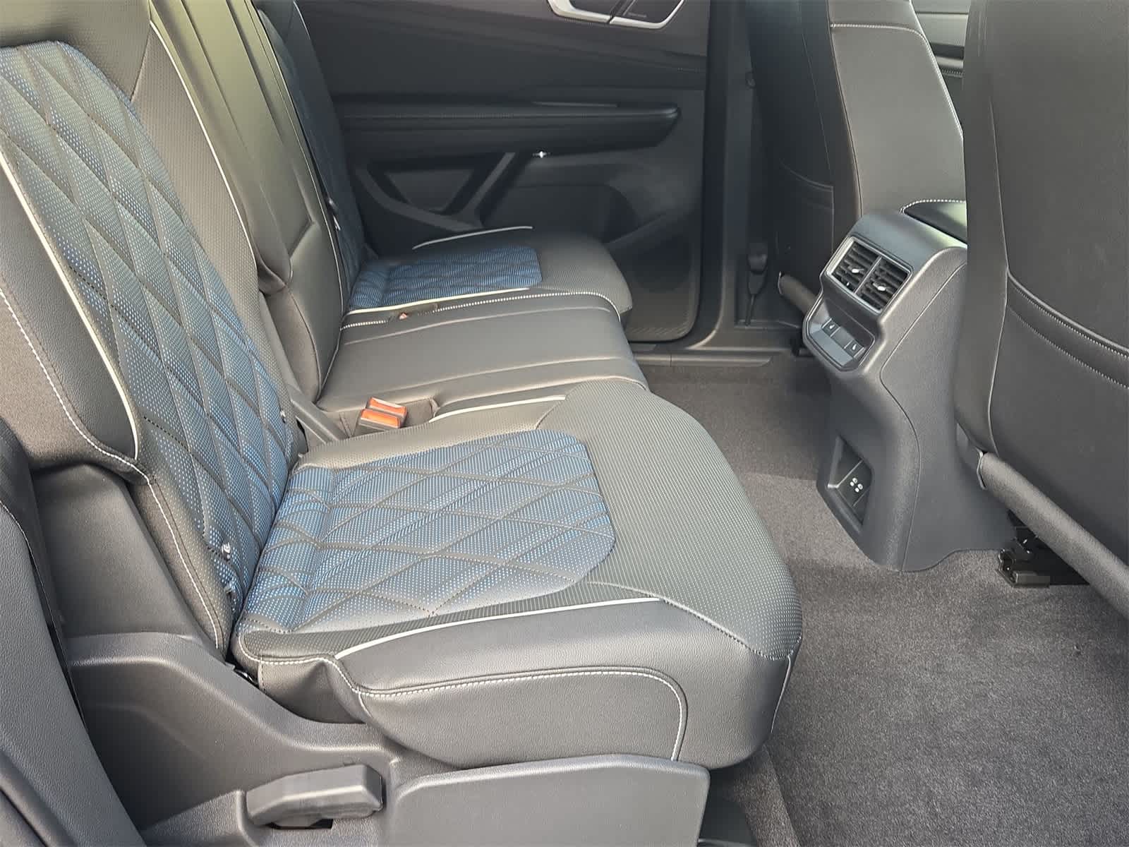 Thumbnail: 2026 Volkswagen Atlas - 21