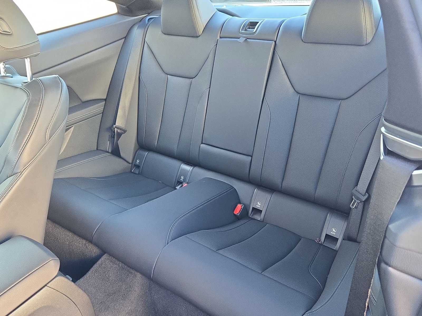 Thumbnail: 2025 BMW 4 Series - 18