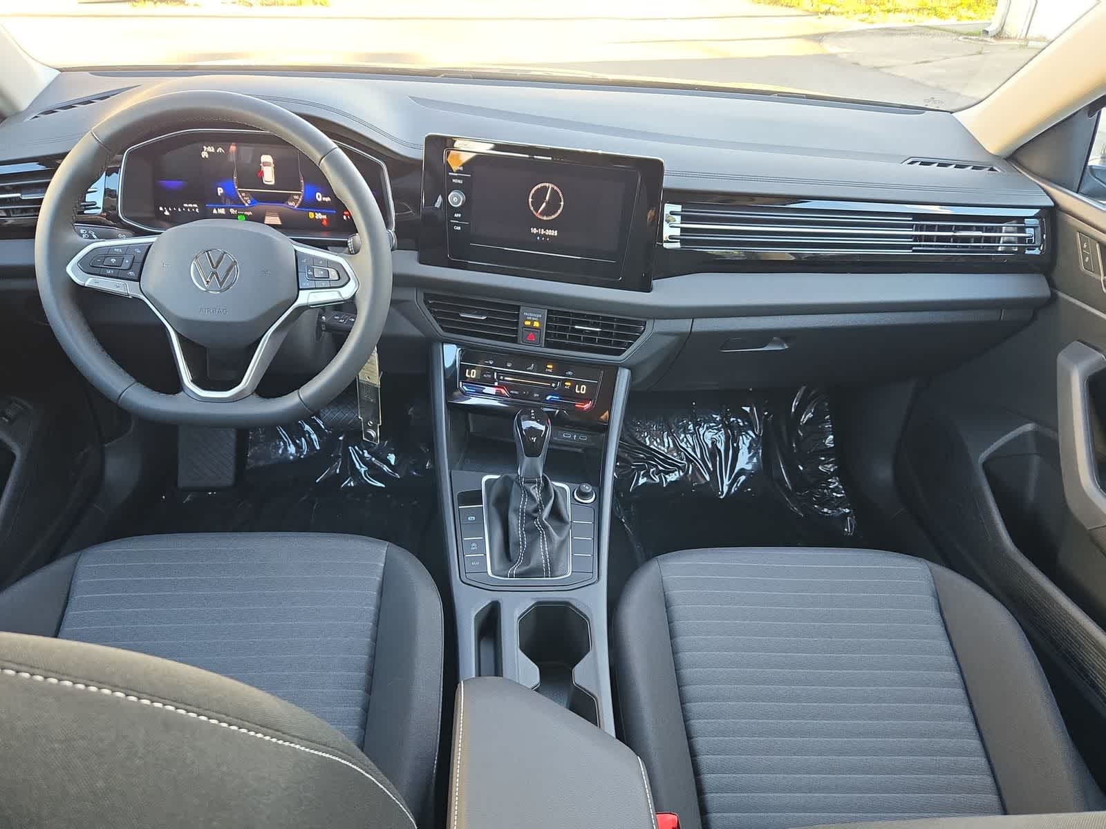 Thumbnail: 2026 Volkswagen Jetta - 16