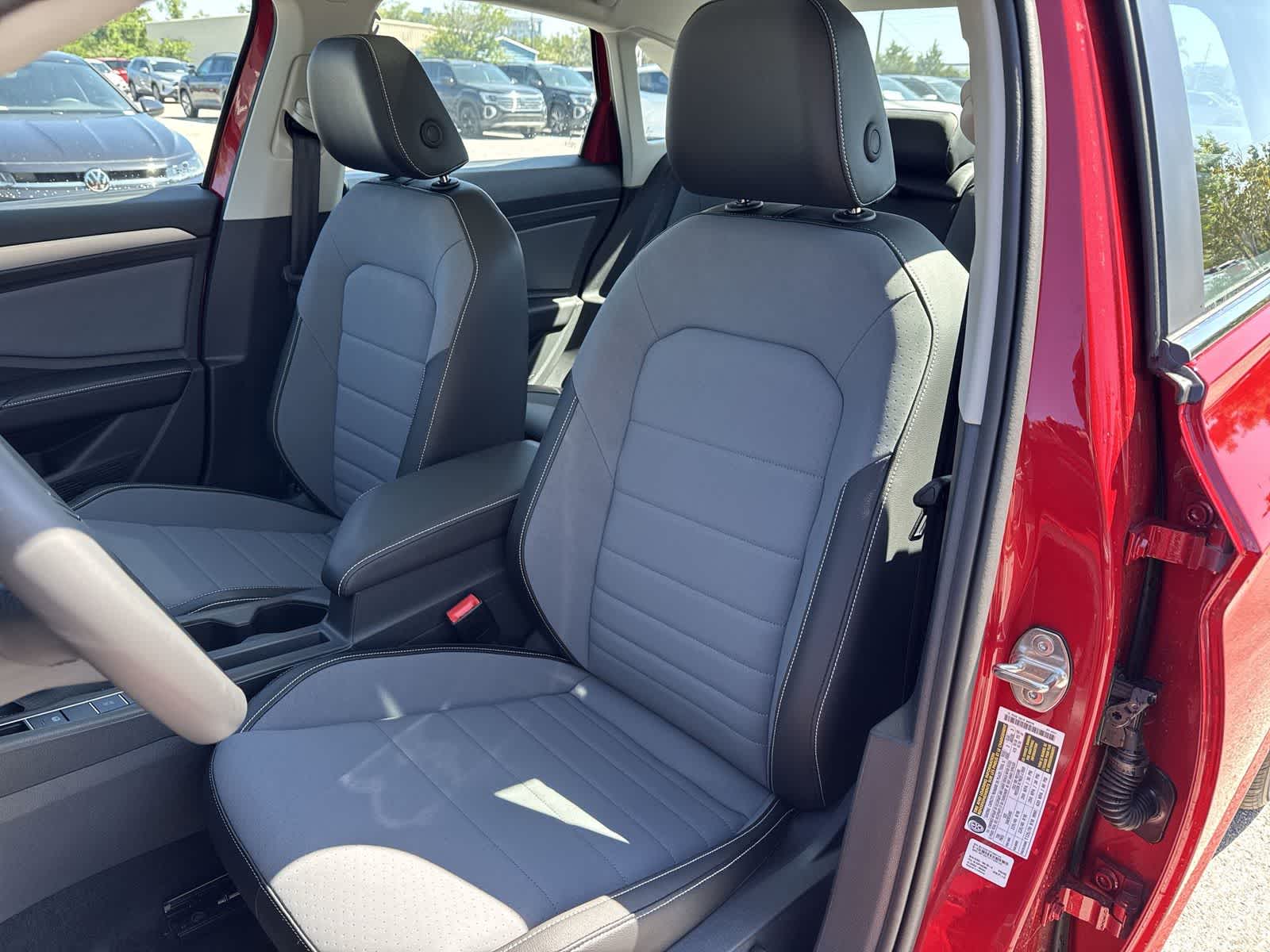 Thumbnail: 2026 Volkswagen Jetta - 15