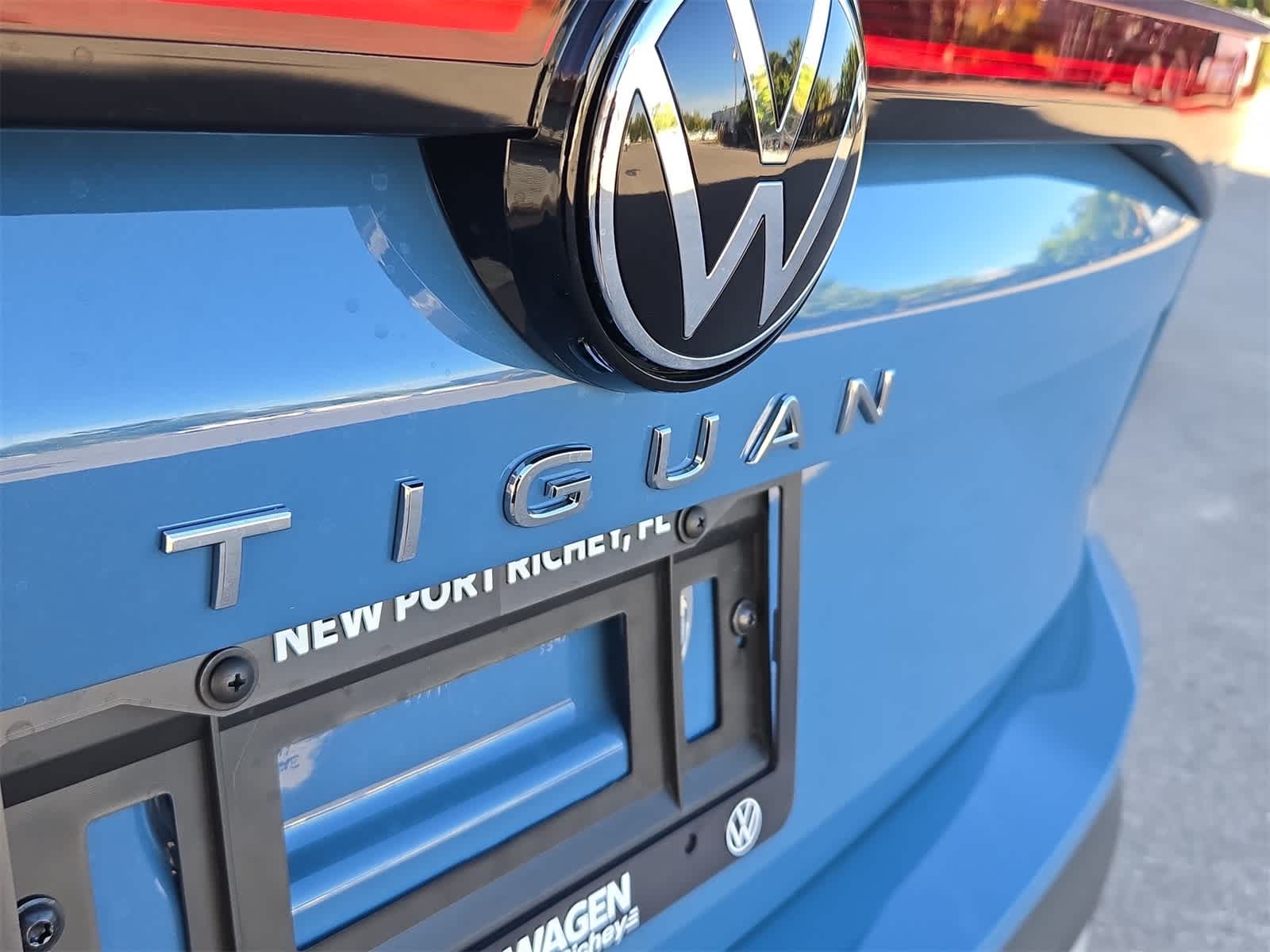 Thumbnail: 2025 Volkswagen Tiguan - 13