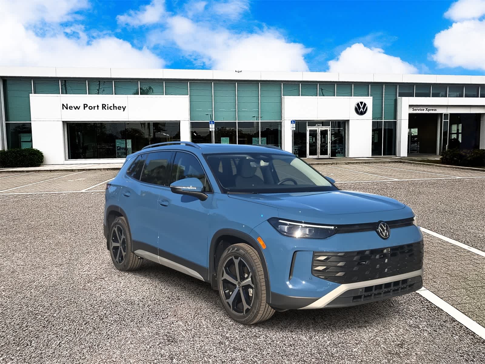 Thumbnail: 2025 Volkswagen Tiguan - 2