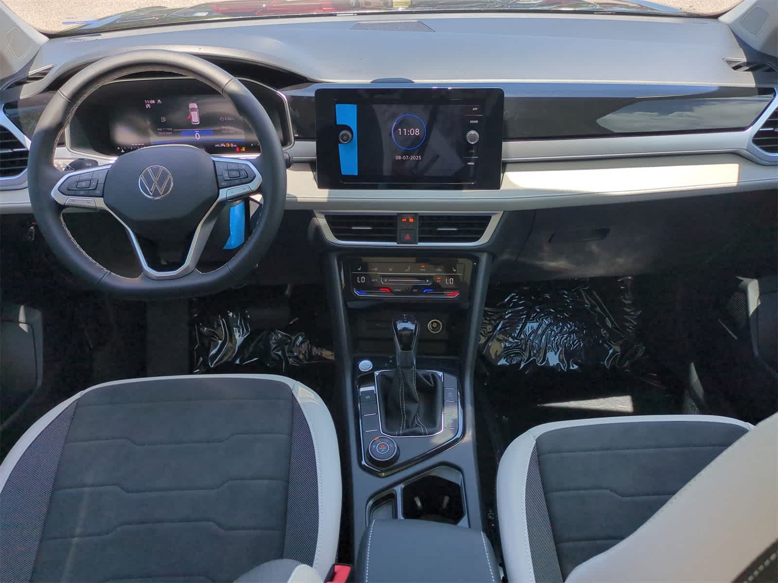 Thumbnail: 2025 Volkswagen Taos - 16