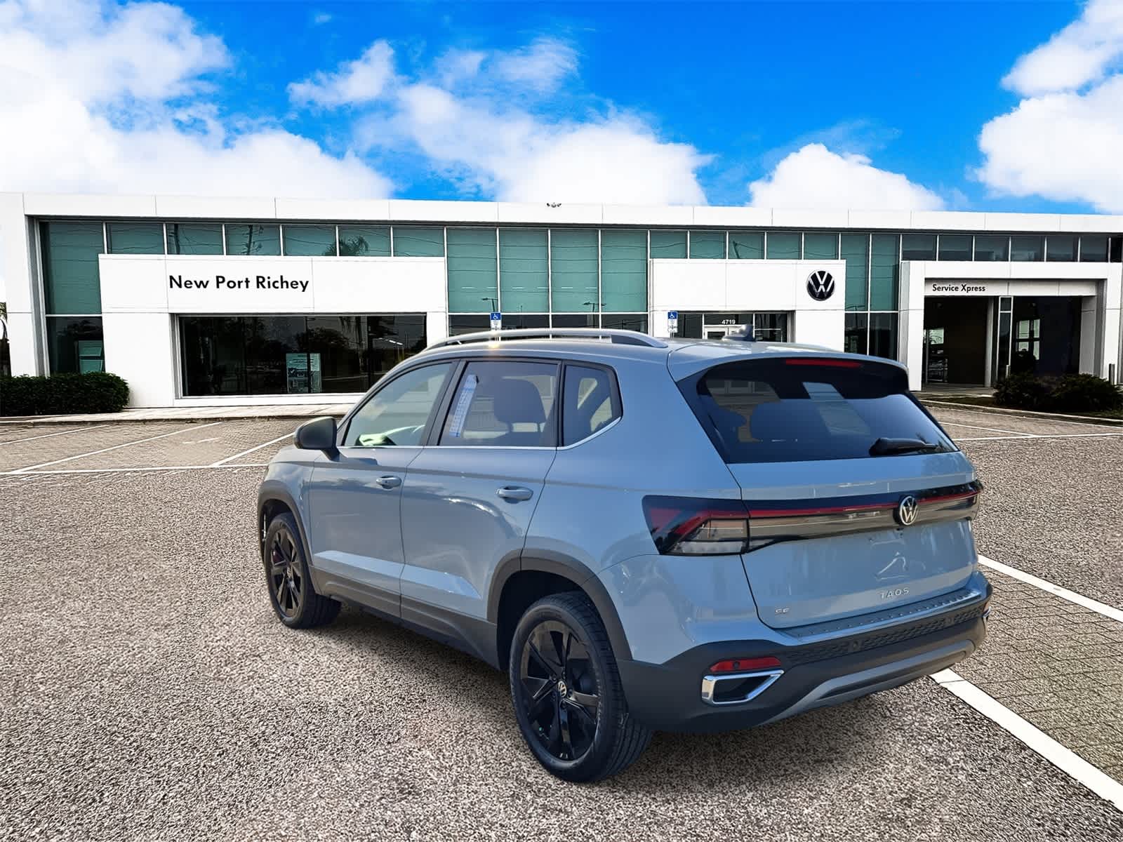 Thumbnail: 2025 Volkswagen Taos - 6