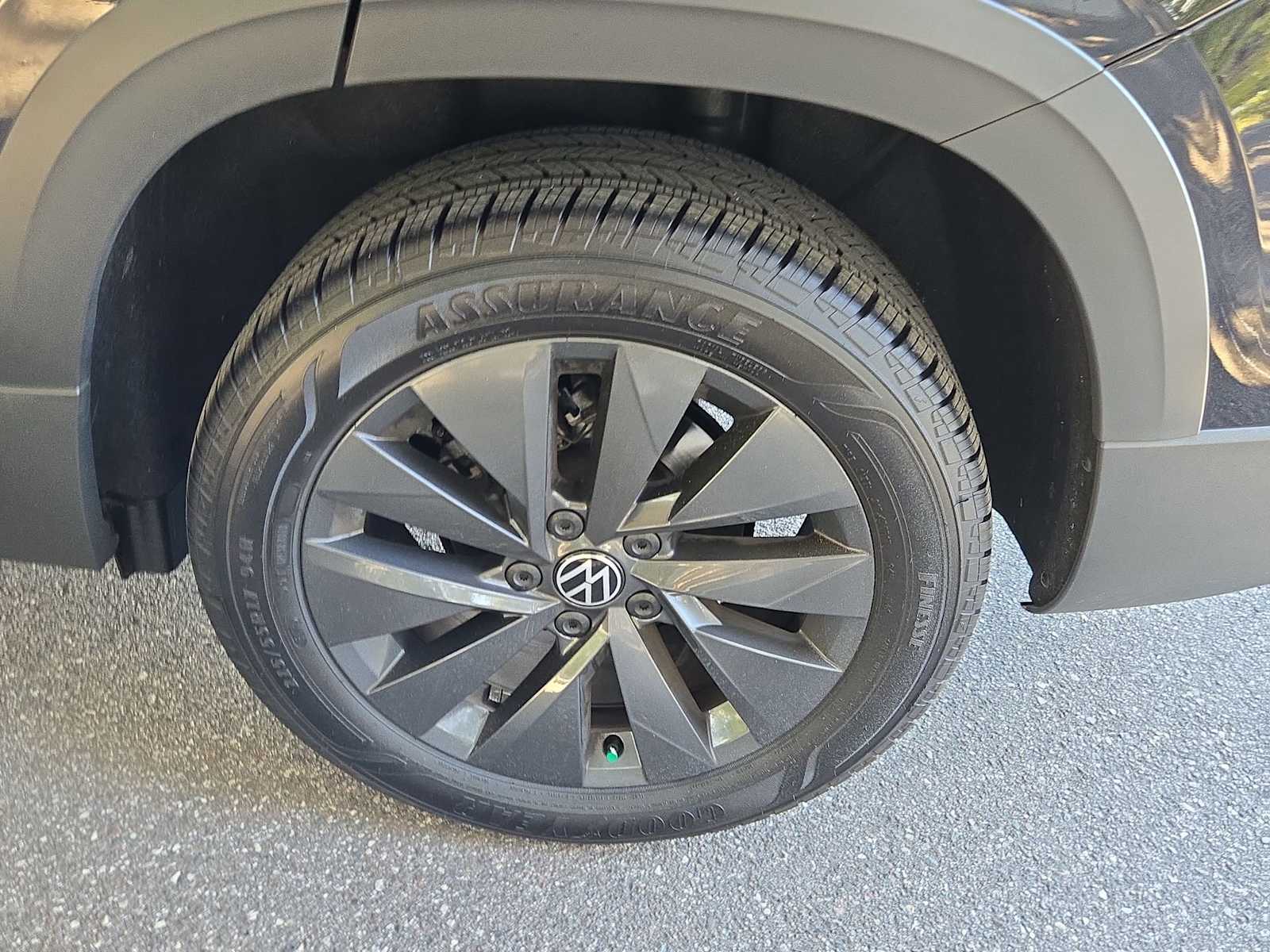 Thumbnail: 2023 Volkswagen Taos - 13