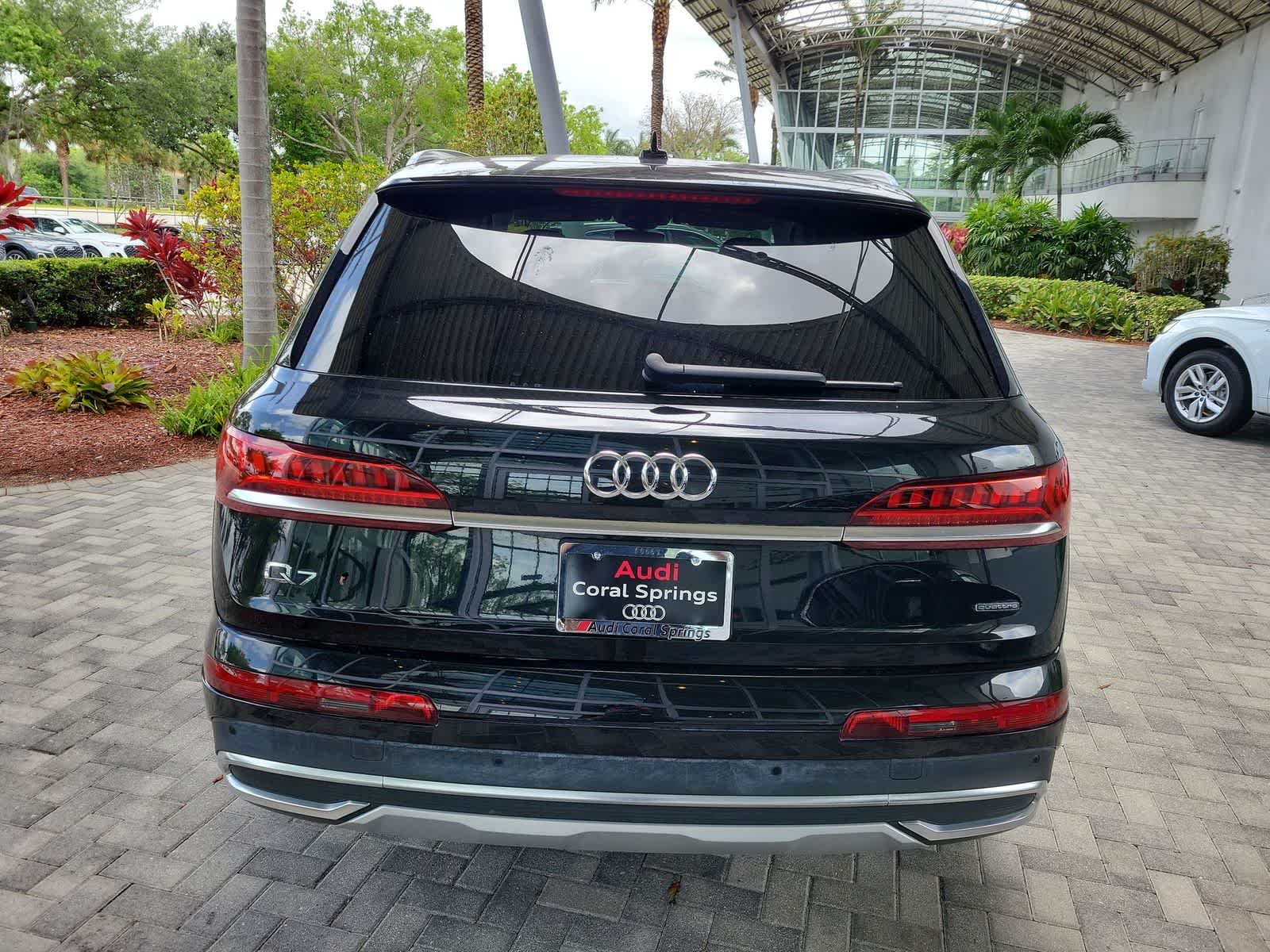 Thumbnail: 2023 Audi Q7 - 13