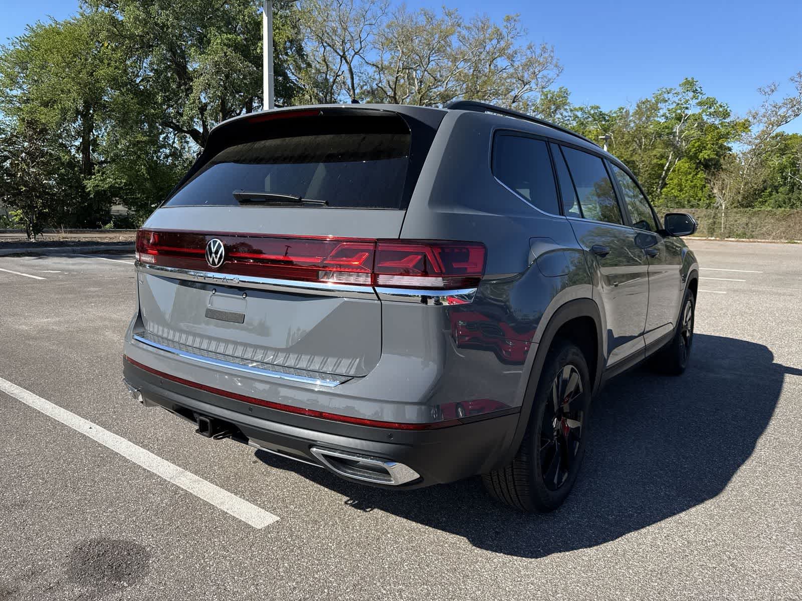 Thumbnail: 2026 Volkswagen Atlas - 6