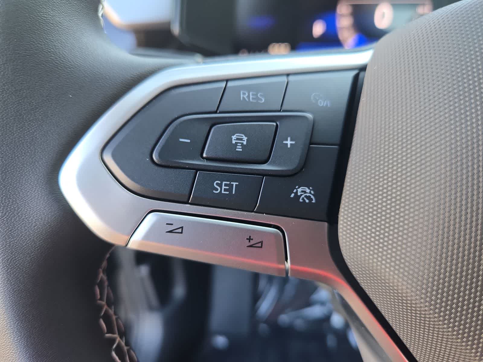 Thumbnail: 2025 Volkswagen Taos - 22