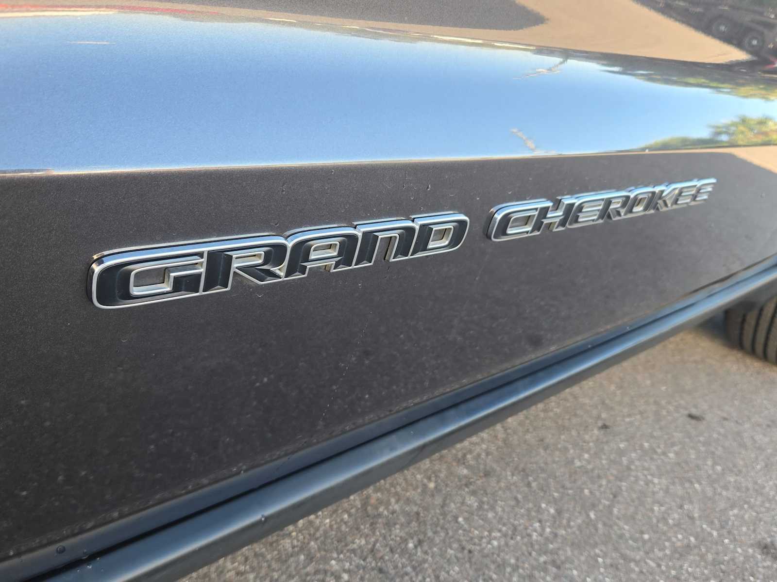 Thumbnail: 2019 Jeep Grand Cherokee - 13