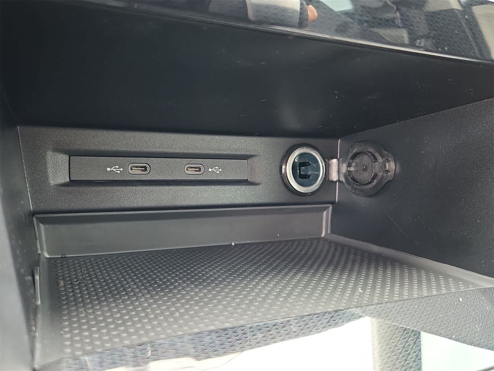 Thumbnail: 2025 Volkswagen Taos - 29