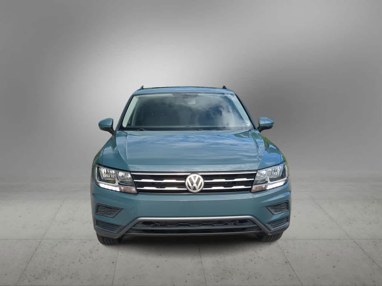 Thumbnail: 2020 Volkswagen Tiguan - 3