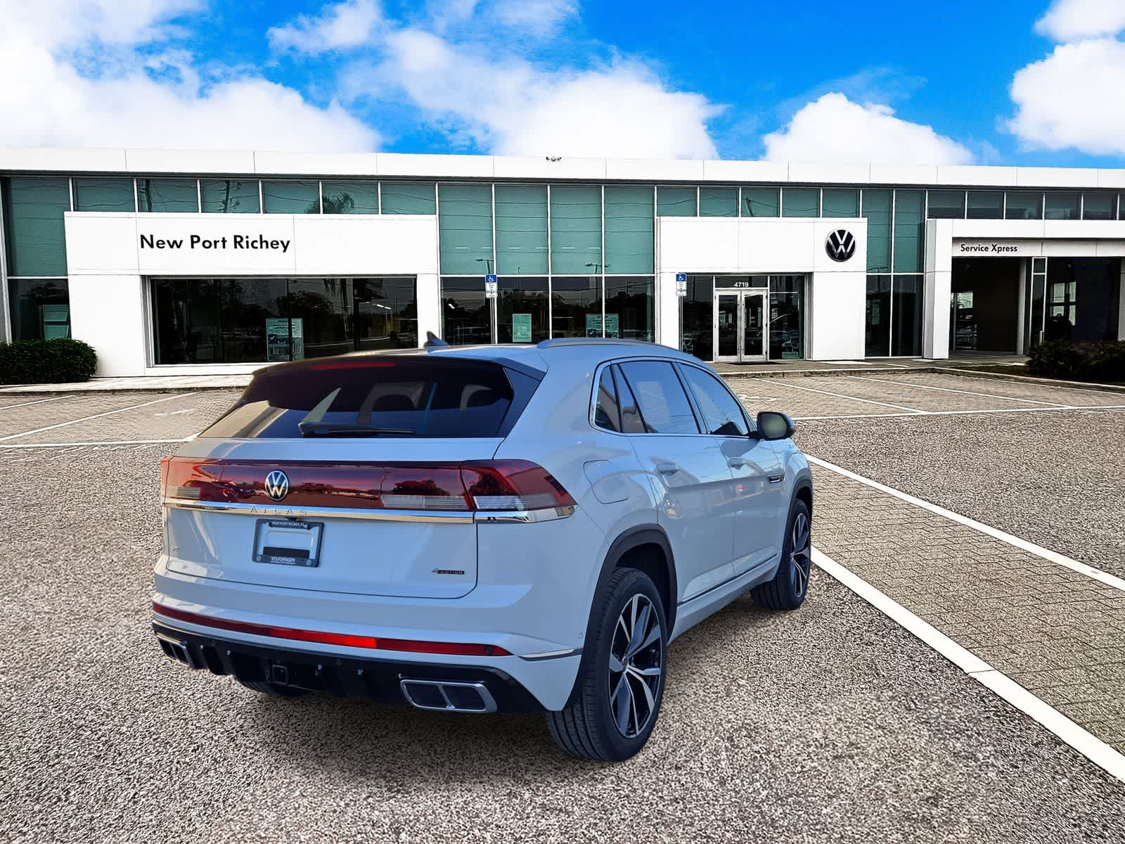 Thumbnail: 2026 Volkswagen Atlas - 8