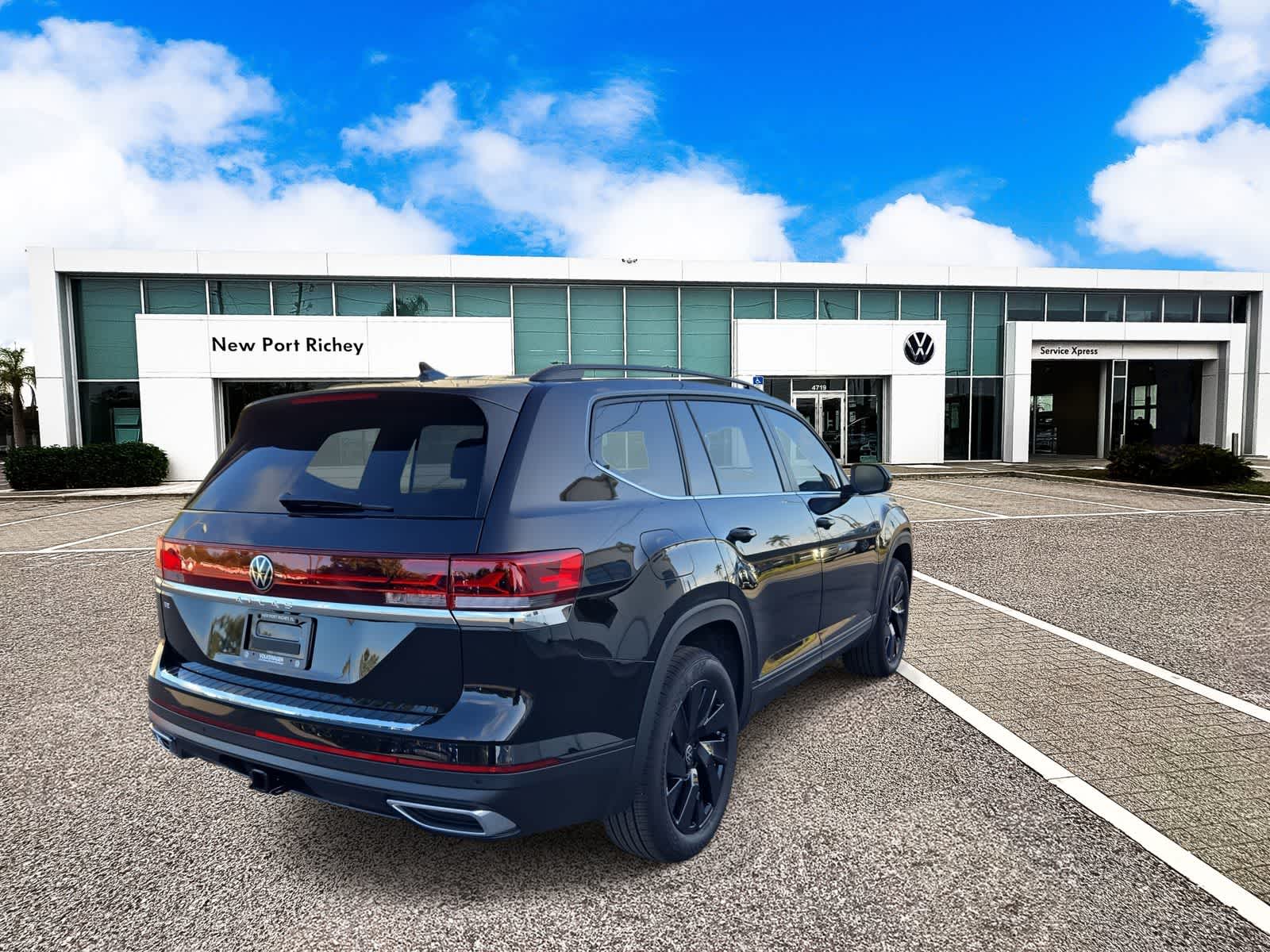 Thumbnail: 2026 Volkswagen Atlas - 8