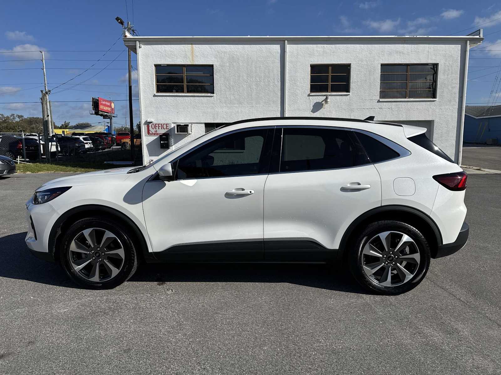 Thumbnail: 2023 Ford Escape - 3