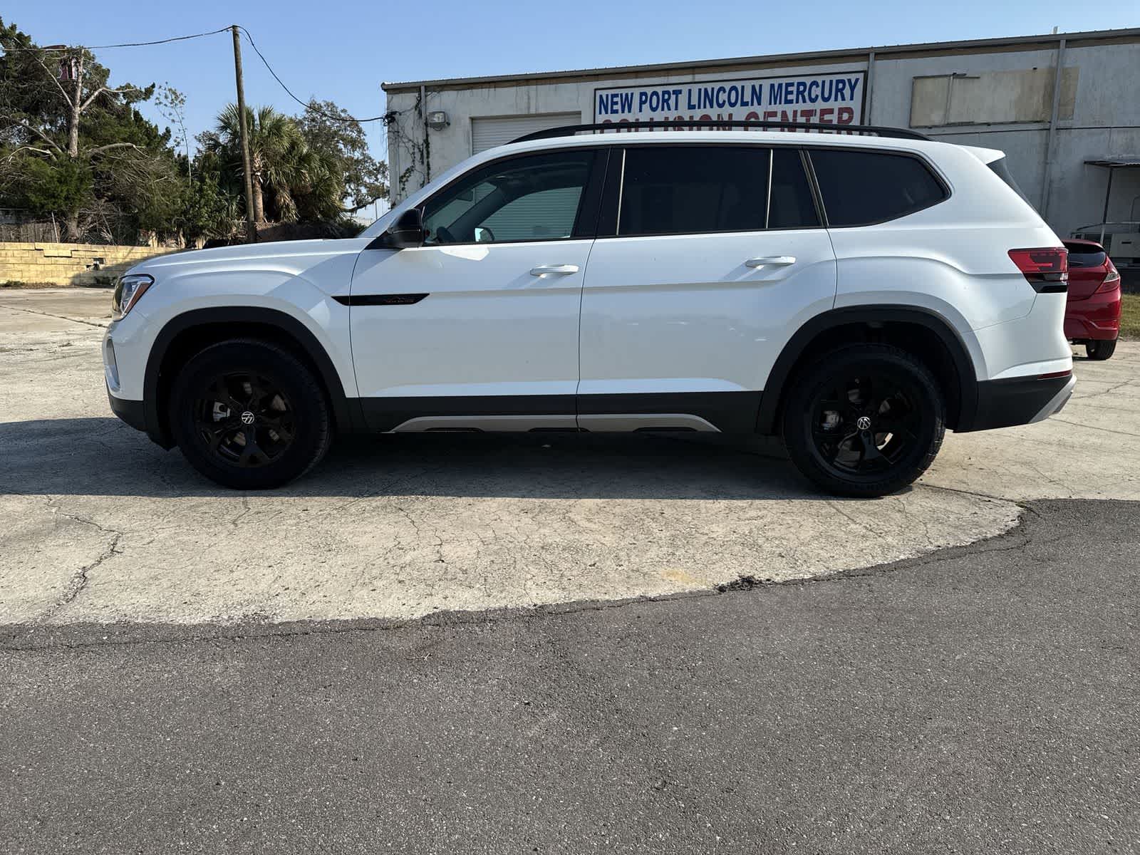 Thumbnail: 2026 Volkswagen Atlas - 3