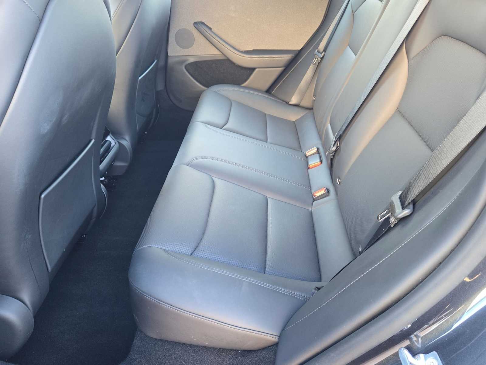 Thumbnail: 2025 Tesla Model 3 - 17