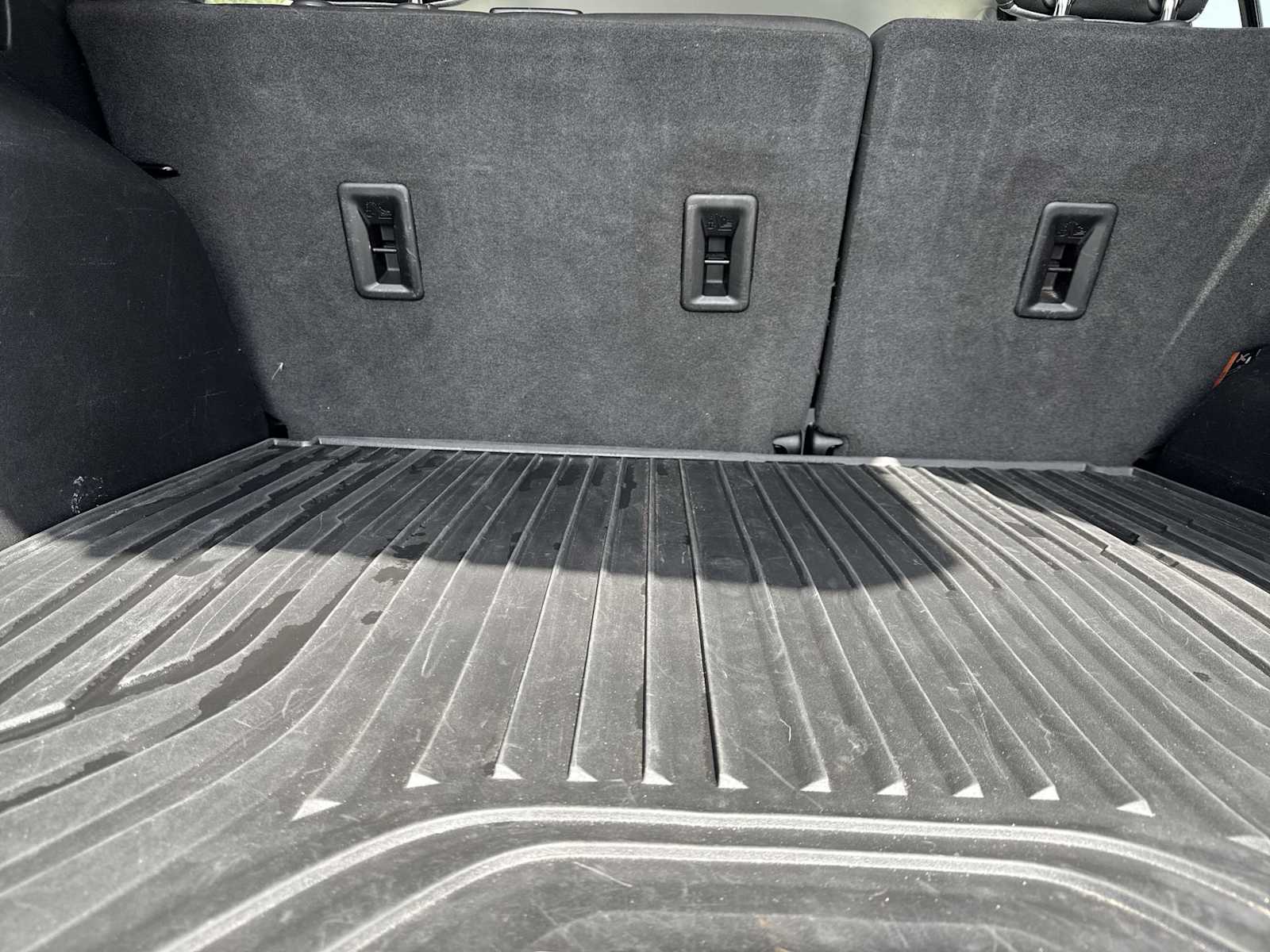 Thumbnail: 2020 Chevrolet Equinox - 33