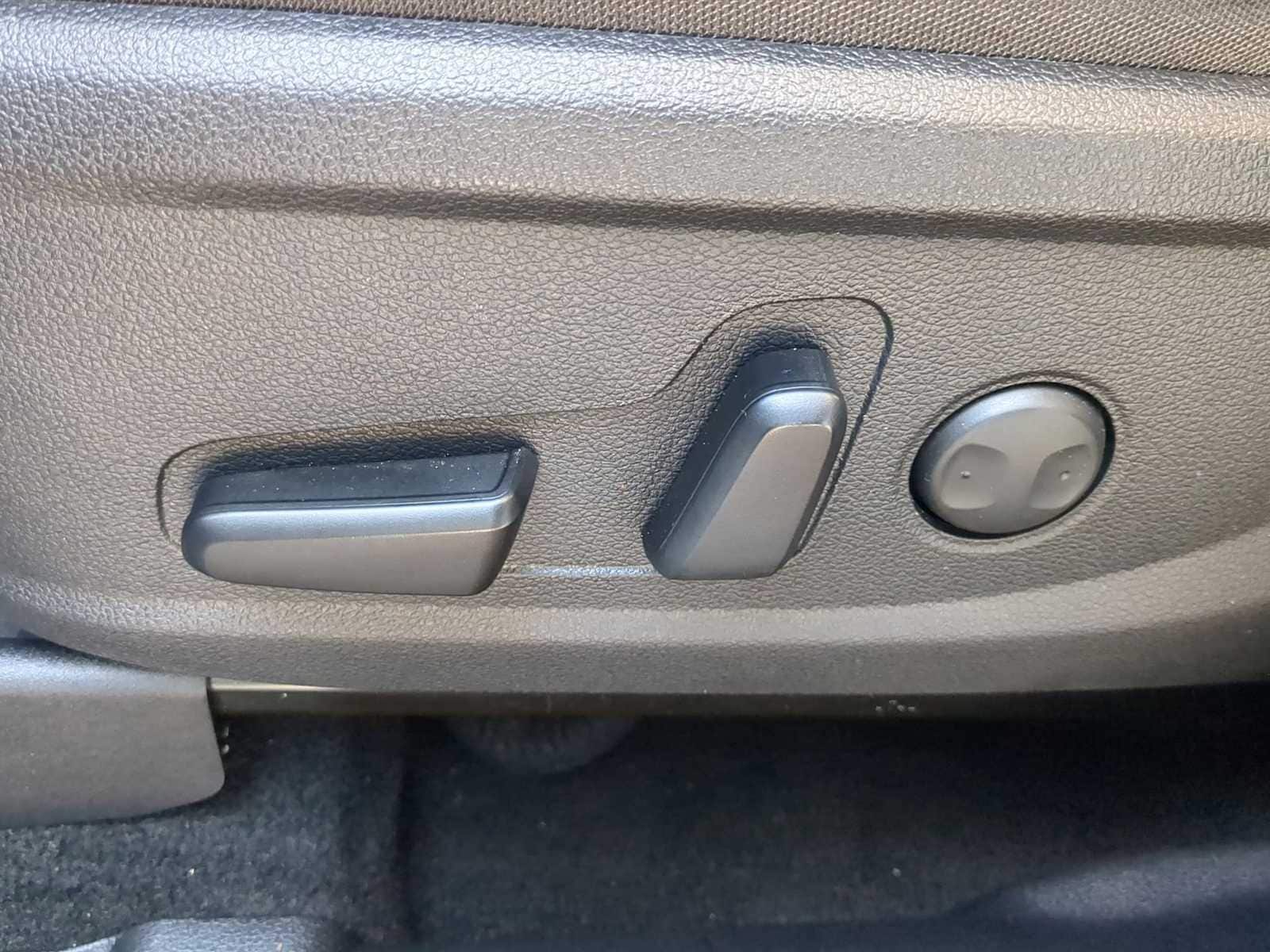 Thumbnail: 2021 Hyundai Santa Fe - 18