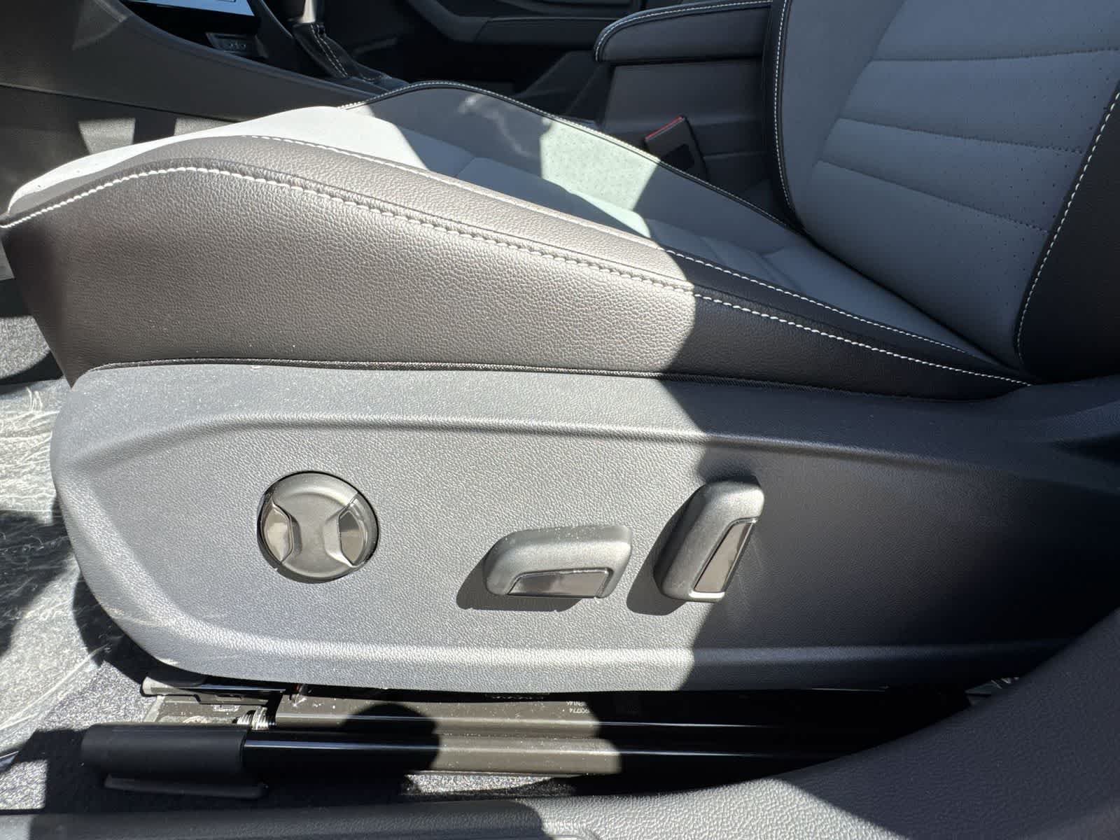 Thumbnail: 2026 Volkswagen Jetta - 16