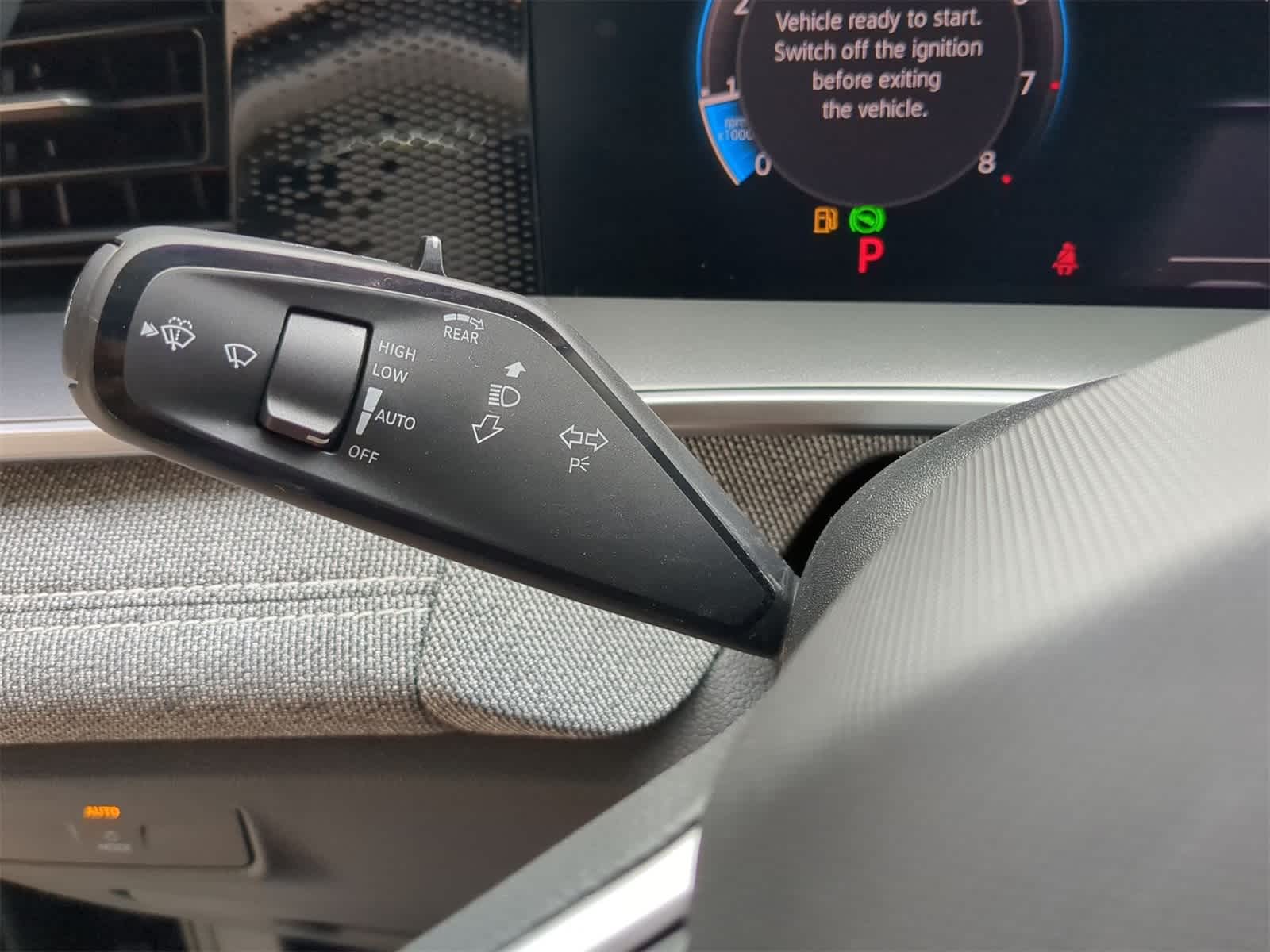 Thumbnail: 2025 Volkswagen Tiguan - 23