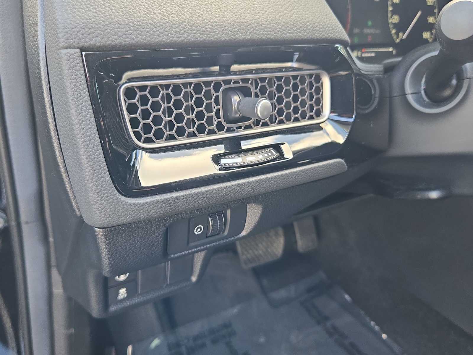 Thumbnail: 2024 Honda Civic - 37