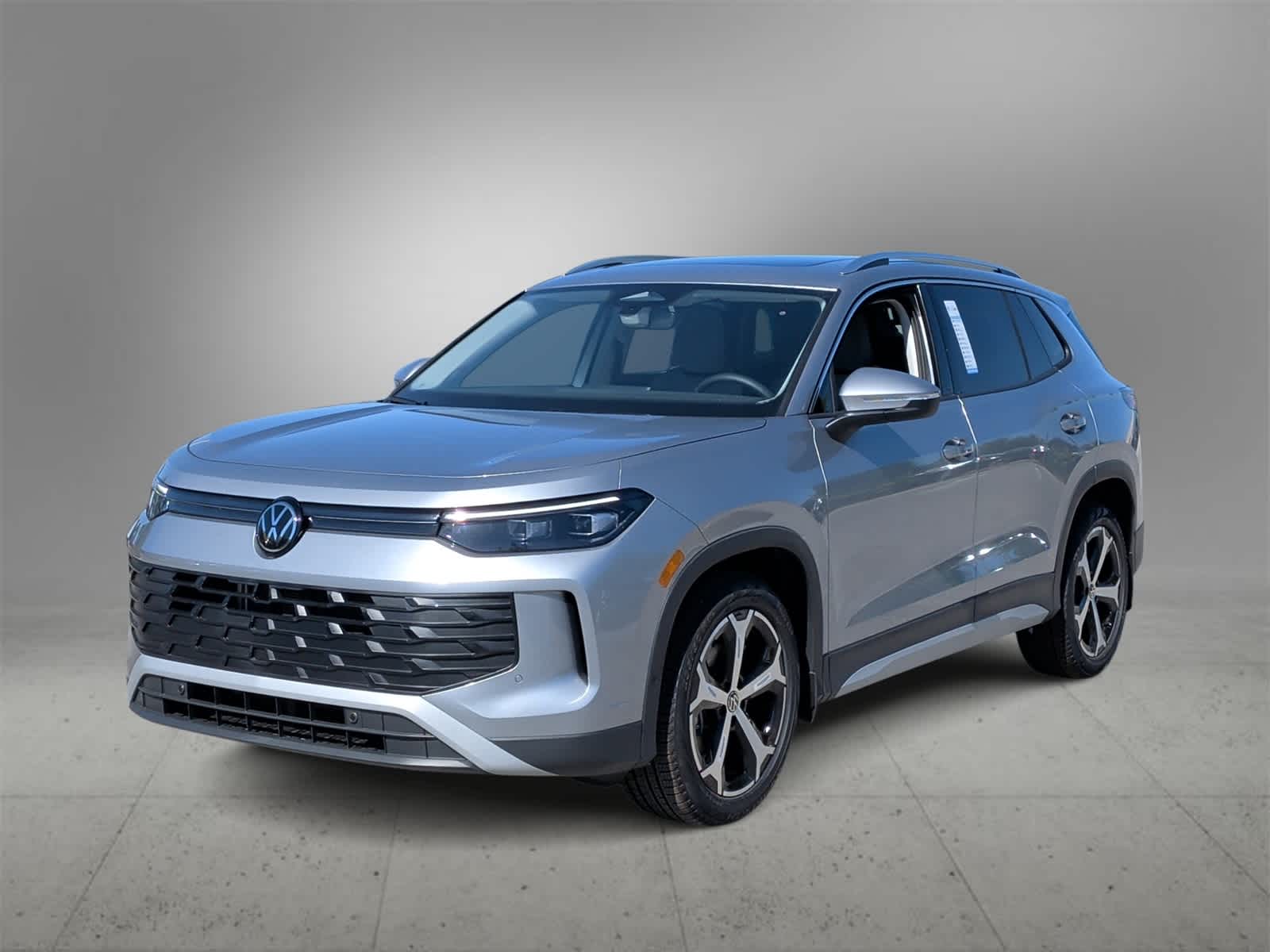 Thumbnail: 2025 Volkswagen Tiguan - 4