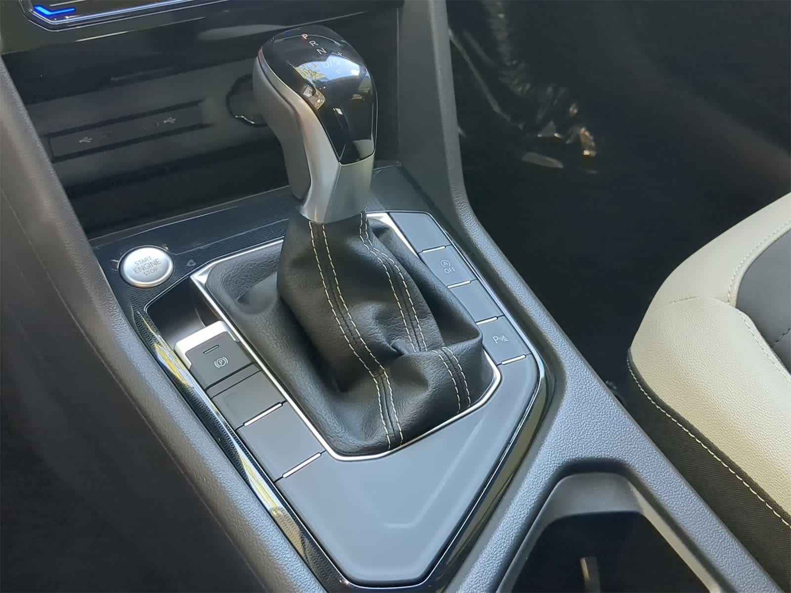 Thumbnail: 2025 Volkswagen Taos - 31