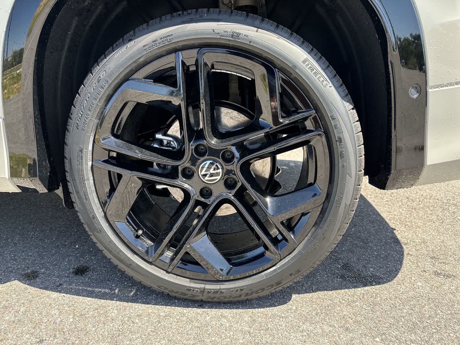 Thumbnail: 2026 Volkswagen Tiguan - 12