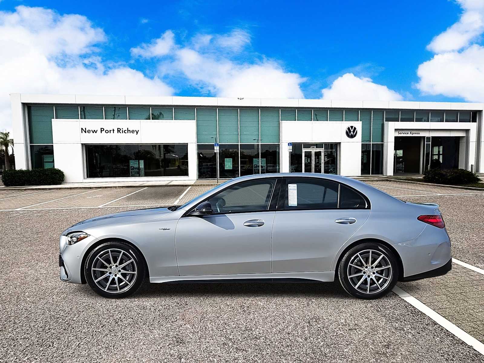 Thumbnail: 2024 Mercedes-Benz C-Class - 5