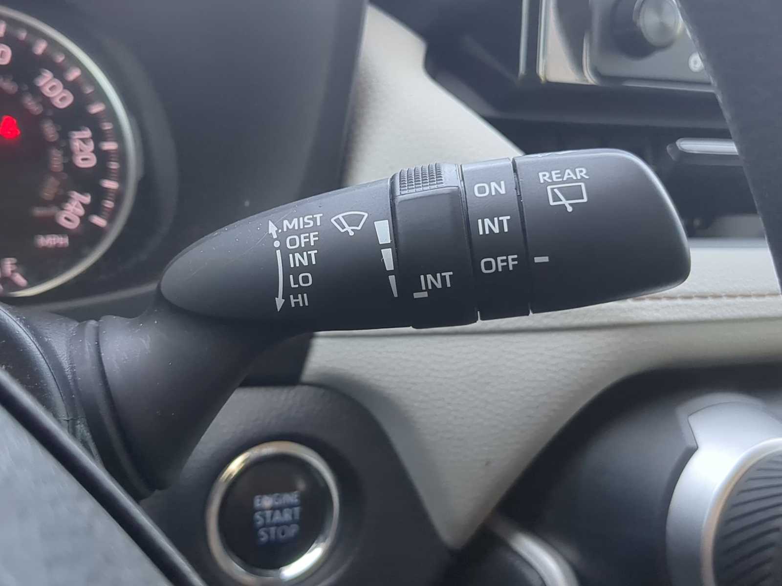 Thumbnail: 2022 Toyota RAV4 - 26