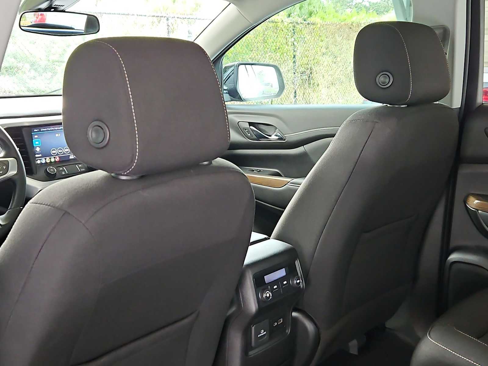 Thumbnail: 2023 GMC Acadia - 19