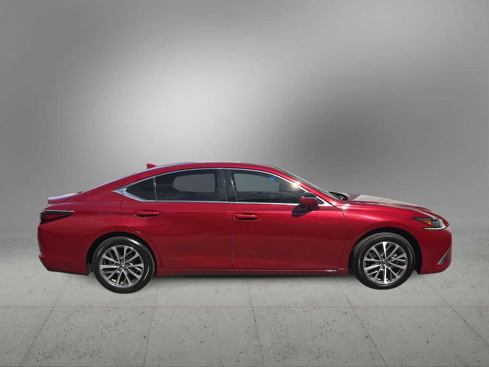 Thumbnail: 2022 Lexus ES - 9