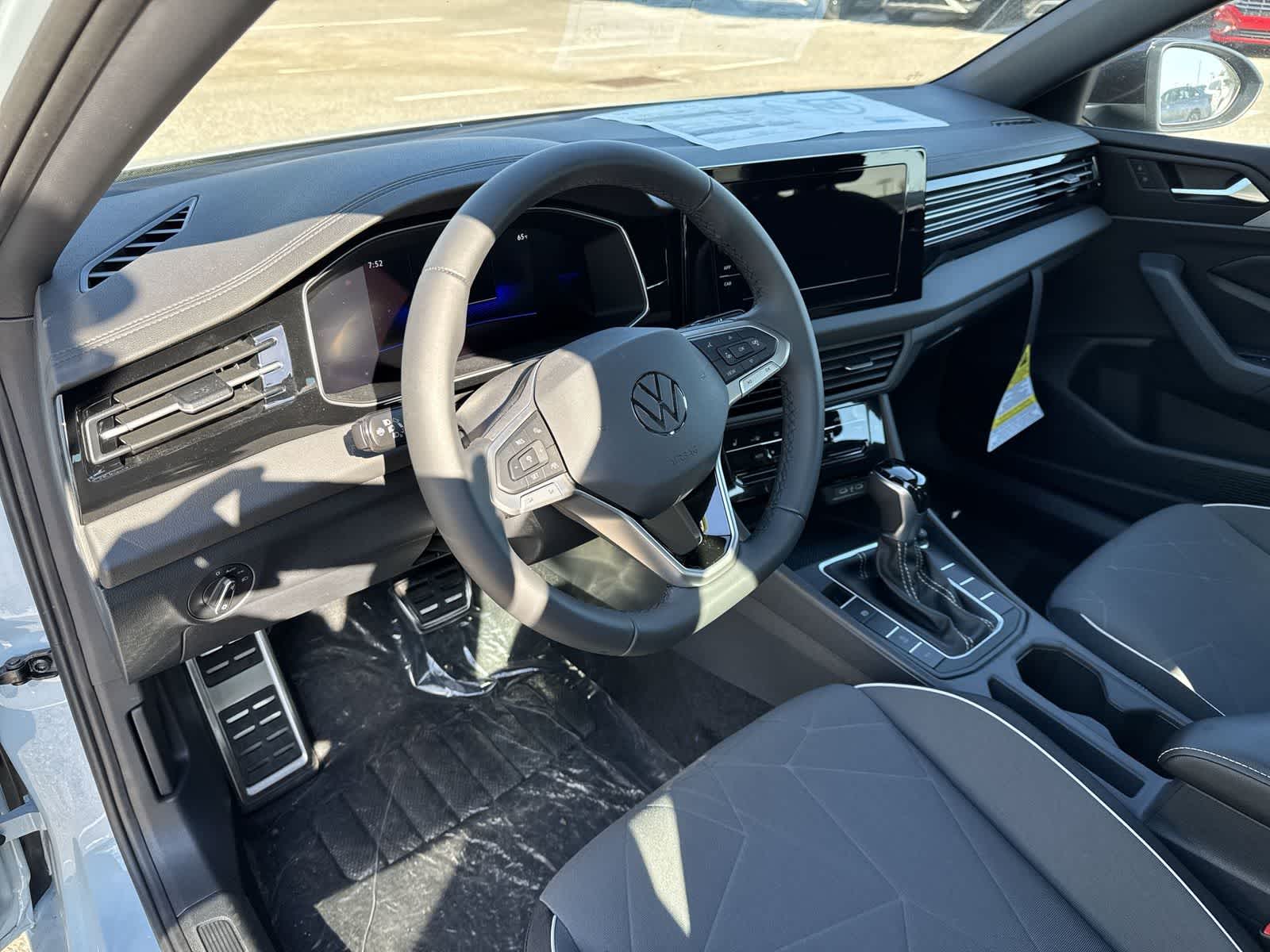 Thumbnail: 2026 Volkswagen Jetta - 2